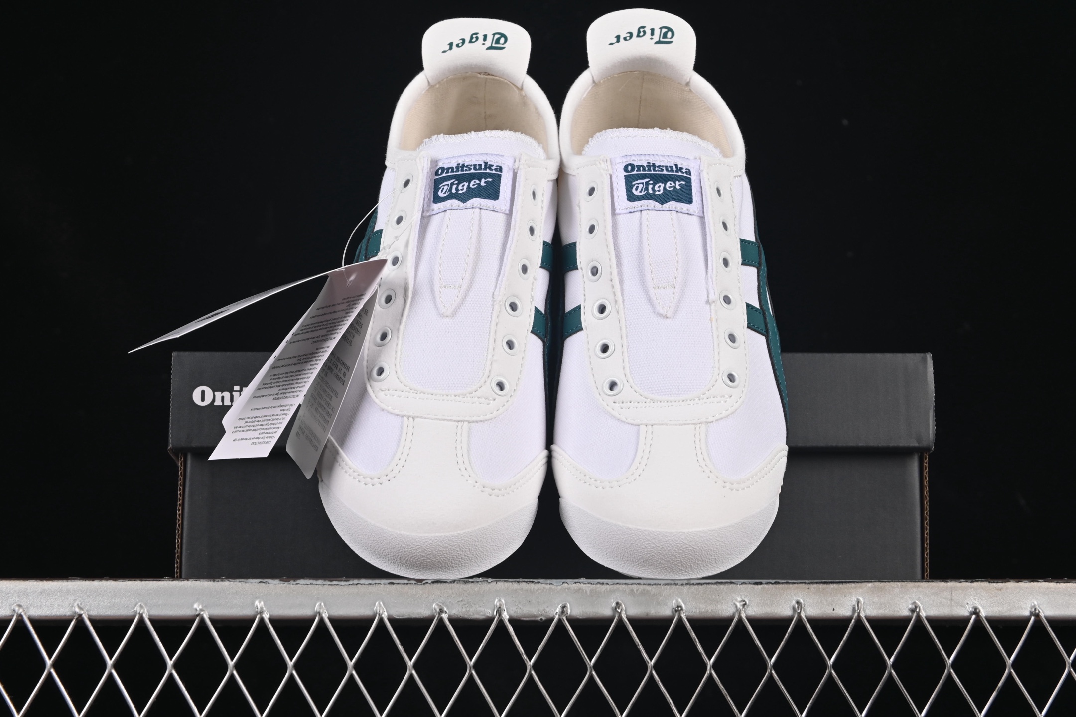 💰130真标💰160公司级💰190纯原
OnitsukaTiger/鬼塚虎 Mexico 66 低邦休闲跑步鞋 1183A360-102
尺码:36 37 37.5 38 39 39.5 40.5 41.5 42 42.5 43.5 44 44.5 45 K.C3