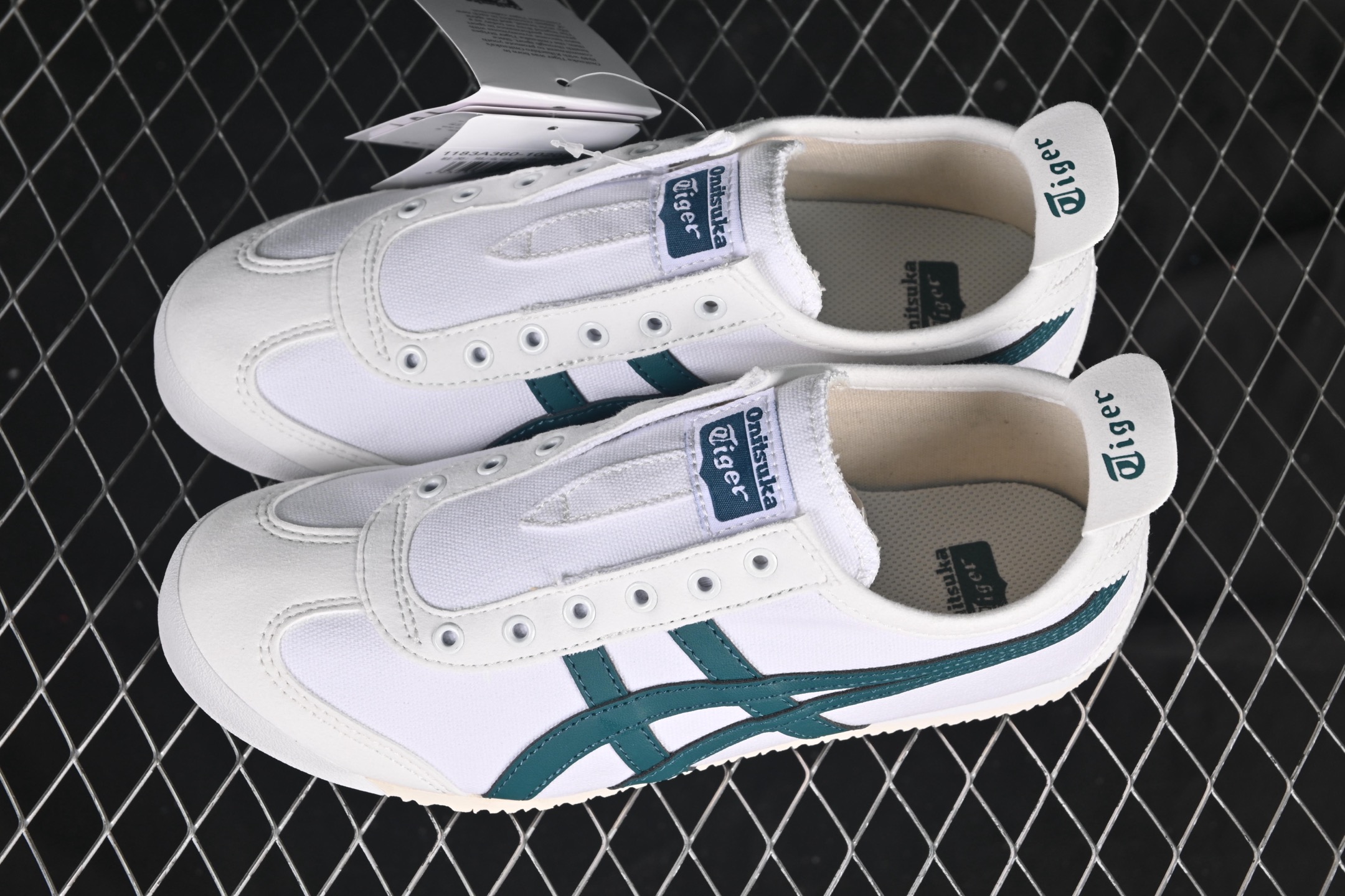 💰130真标💰160公司级💰190纯原
OnitsukaTiger/鬼塚虎 Mexico 66 低邦休闲跑步鞋 1183A360-102
尺码:36 37 37.5 38 39 39.5 40.5 41.5 42 42.5 43.5 44 44.5 45 K.C3