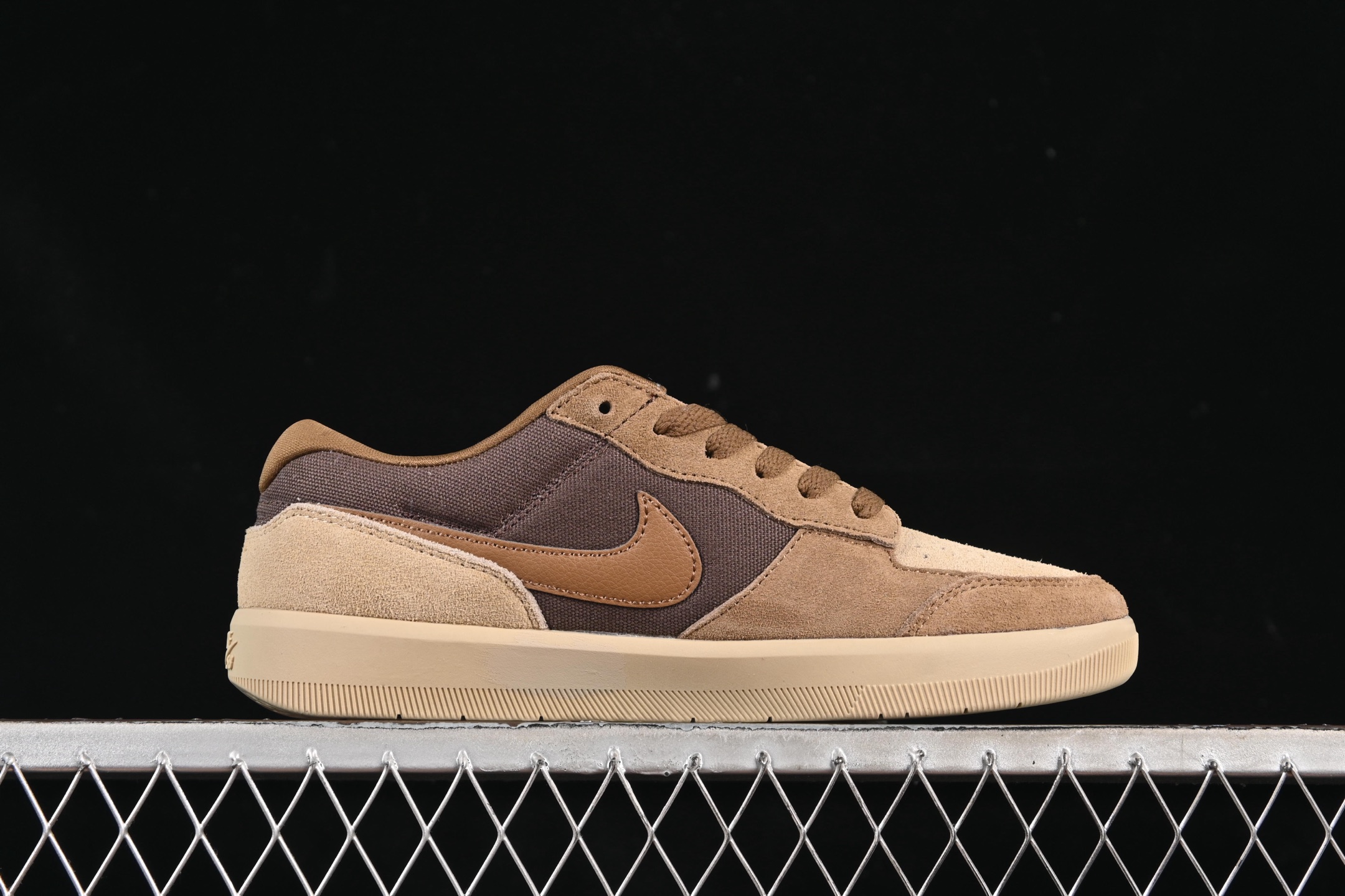 💰200纯原
 Nike SB Force 58 耐克简版复古滑板鞋 DV5477-201
尺码：35.5 36 36.5 37.5 38 38.5 39 40 40.5 41 42 42.5 43 44 44.5 45 AJD4