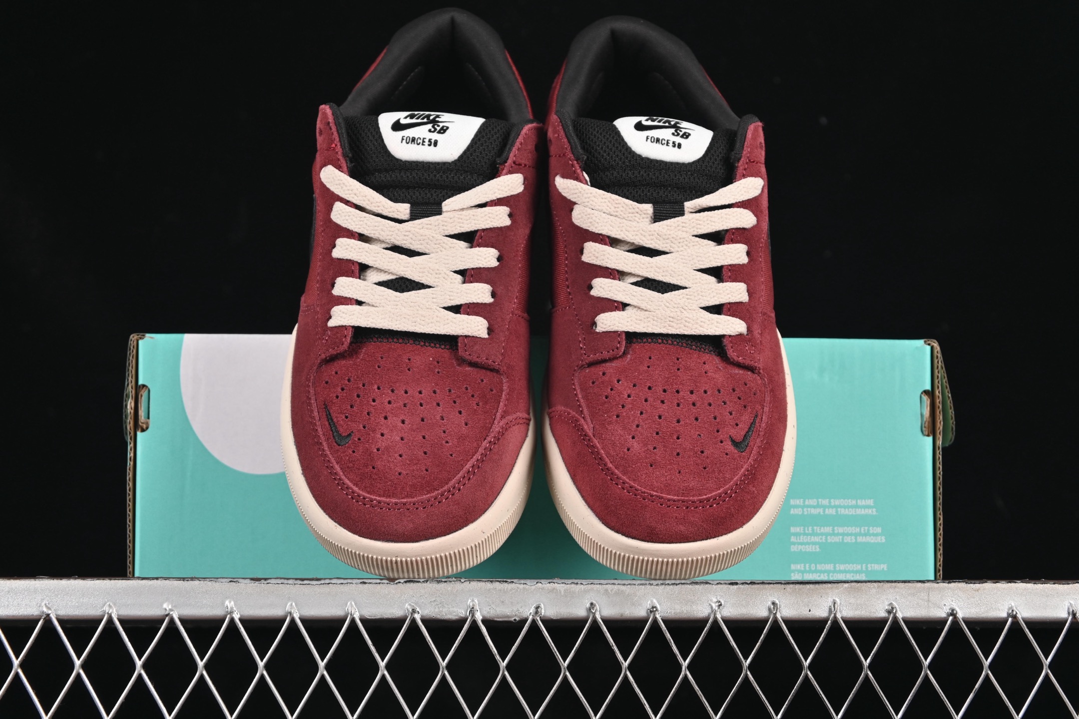 💰200纯原
Nike SB Force 58 耐克简版复古滑板鞋 DV5477-602
尺码：35.5 36 36.5 37.5 38 38.5 39 40 40.5 41 42 42.5 43 44 44.5 45 AJD4