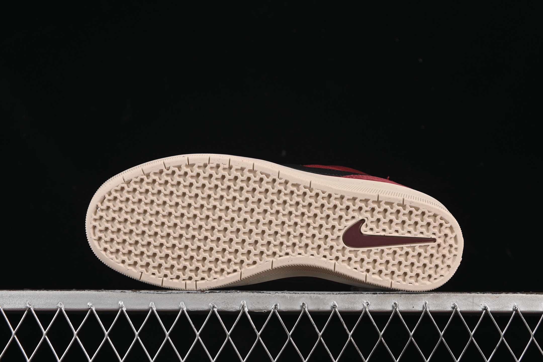 💰200纯原
Nike SB Force 58 耐克简版复古滑板鞋 DV5477-602
尺码：35.5 36 36.5 37.5 38 38.5 39 40 40.5 41 42 42.5 43 44 44.5 45 AJD4
