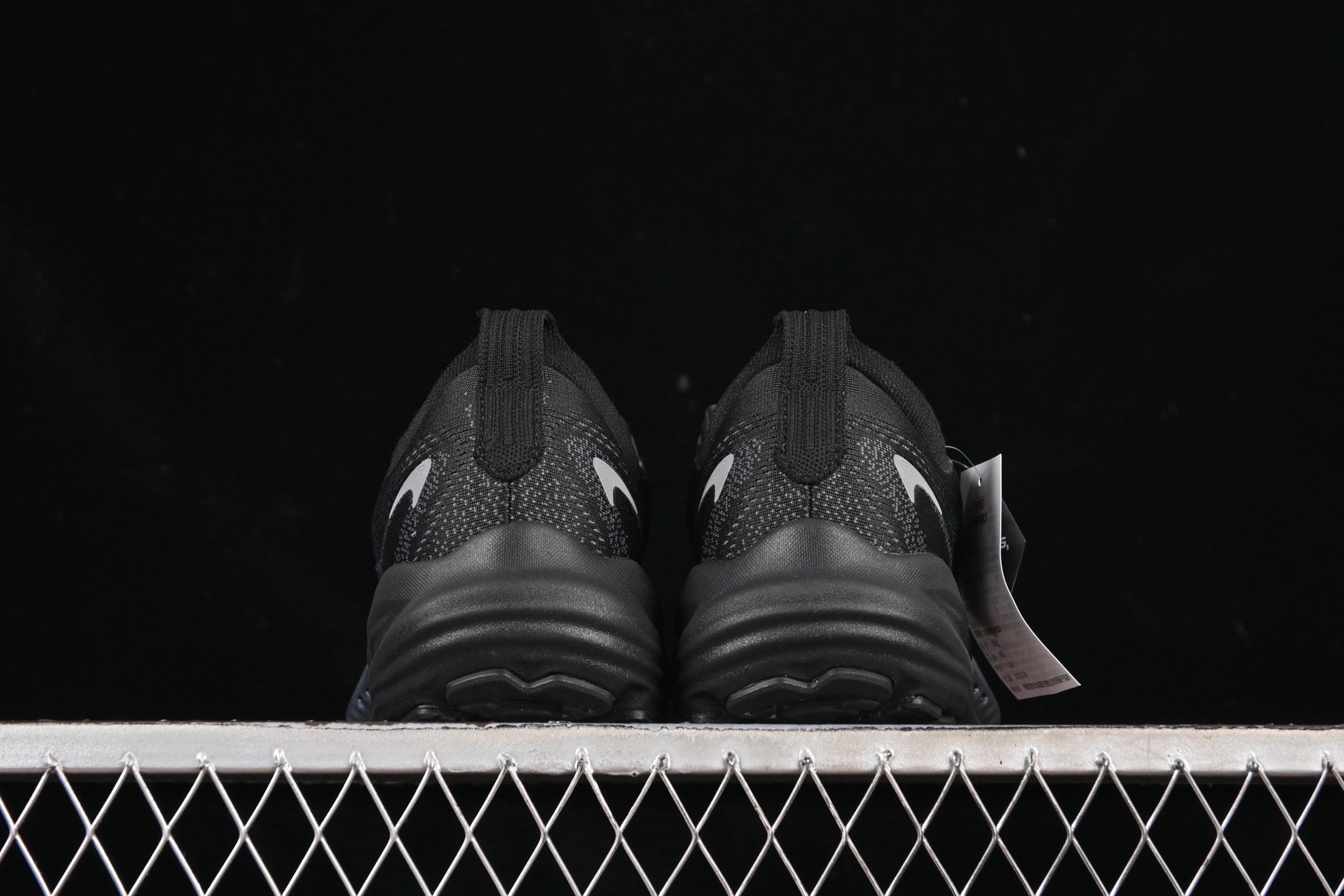 💰240纯原
 Brooks Glycerin 22 布鲁克斯 缓震马拉松氮气慢跑鞋 1104451D026
尺码：36 36.5 37 38 38.5 39 40 40.5 41 42 42.5 43 44 44.5 45 46 G.D4