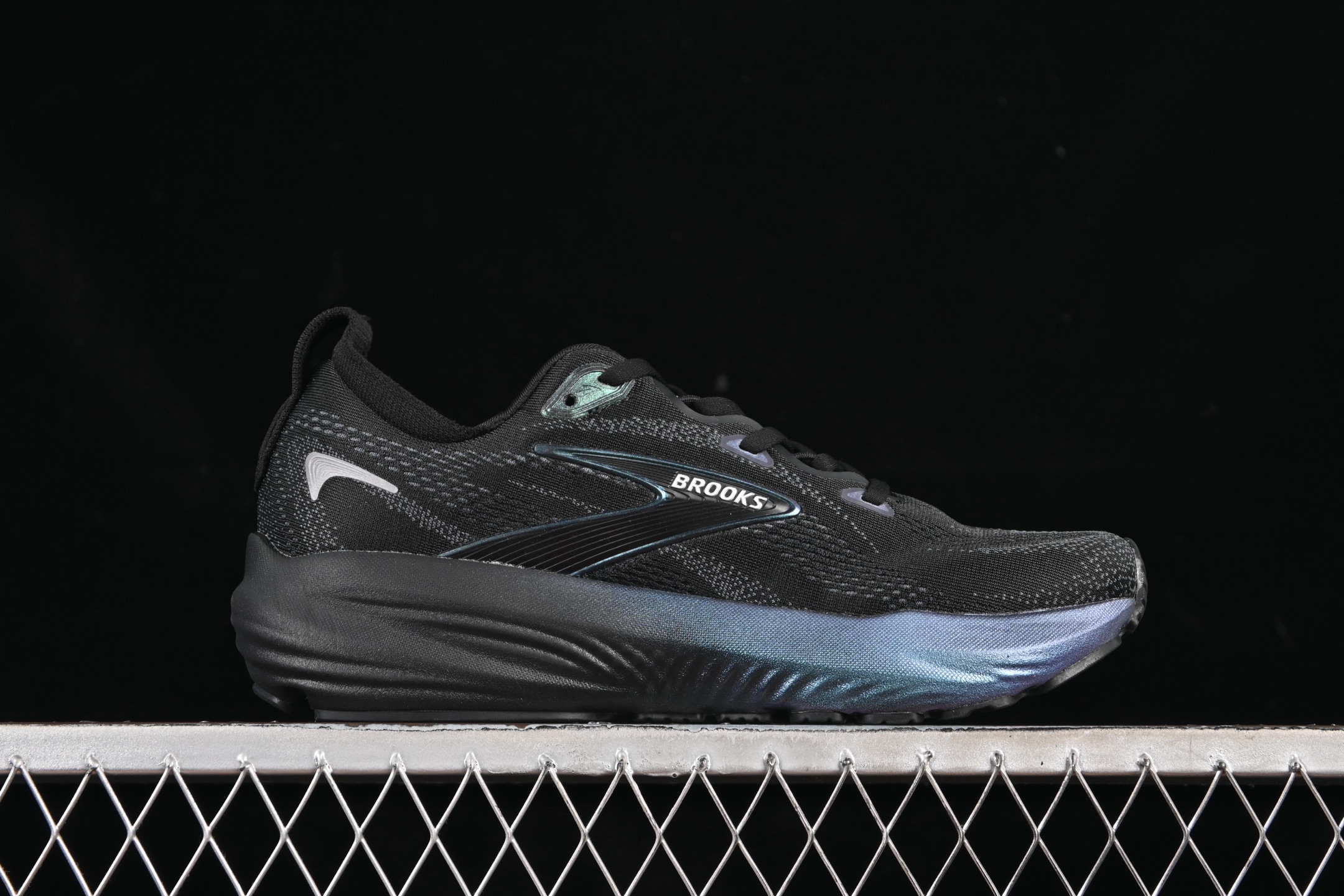 💰240纯原
 Brooks Glycerin 22 布鲁克斯 缓震马拉松氮气慢跑鞋 1104451D026
尺码：36 36.5 37 38 38.5 39 40 40.5 41 42 42.5 43 44 44.5 45 46 G.D4