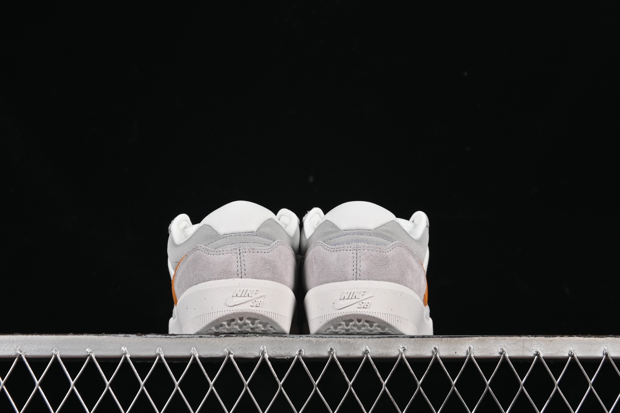 💰200纯原
 Nike SB Force 58 耐克简版复古滑板鞋 DV5477-007
尺码：35.5 36 36.5 37.5 38 38.5 39 40 40.5 41 42 42.5 43 44 44.5 45 AJD4