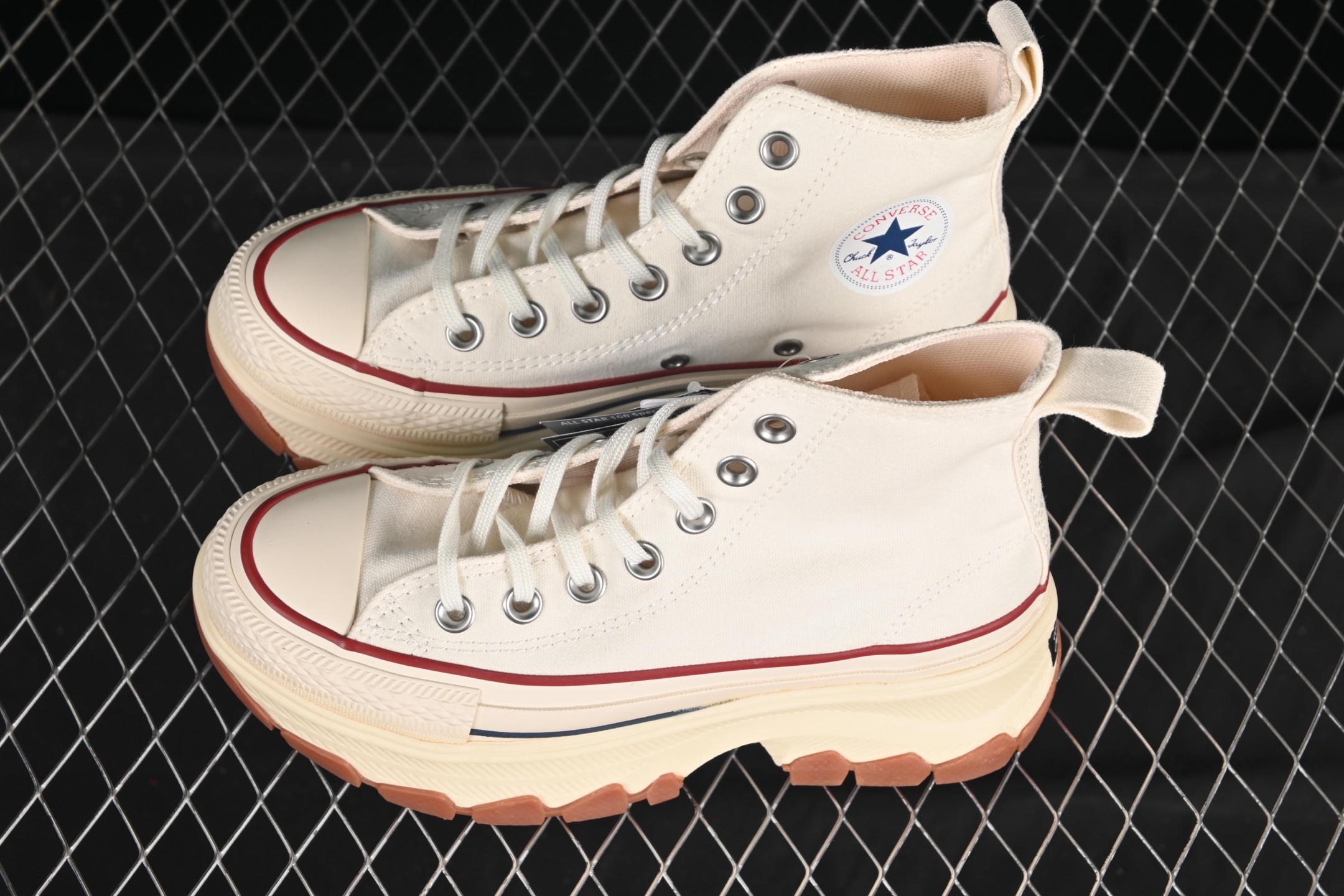 💰160纯原
Converse Chuck Taylor All Star R Trek Wave OX 匡威复古高帮休闲板鞋 1SD034
尺码：35 36 36.5 37 37.5 38 39 39.5 40 41 41.5 42 42.5 43 44 M.C3