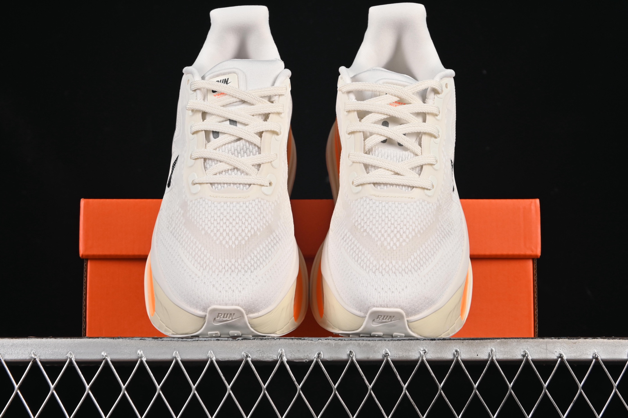 💰260纯原
Nike Air Zoom Zoom Premium 耐克网面厚底气垫跑鞋 FN8453-007
尺码：36 37.5 38 39 40 41 42 43 44 45 X.D4