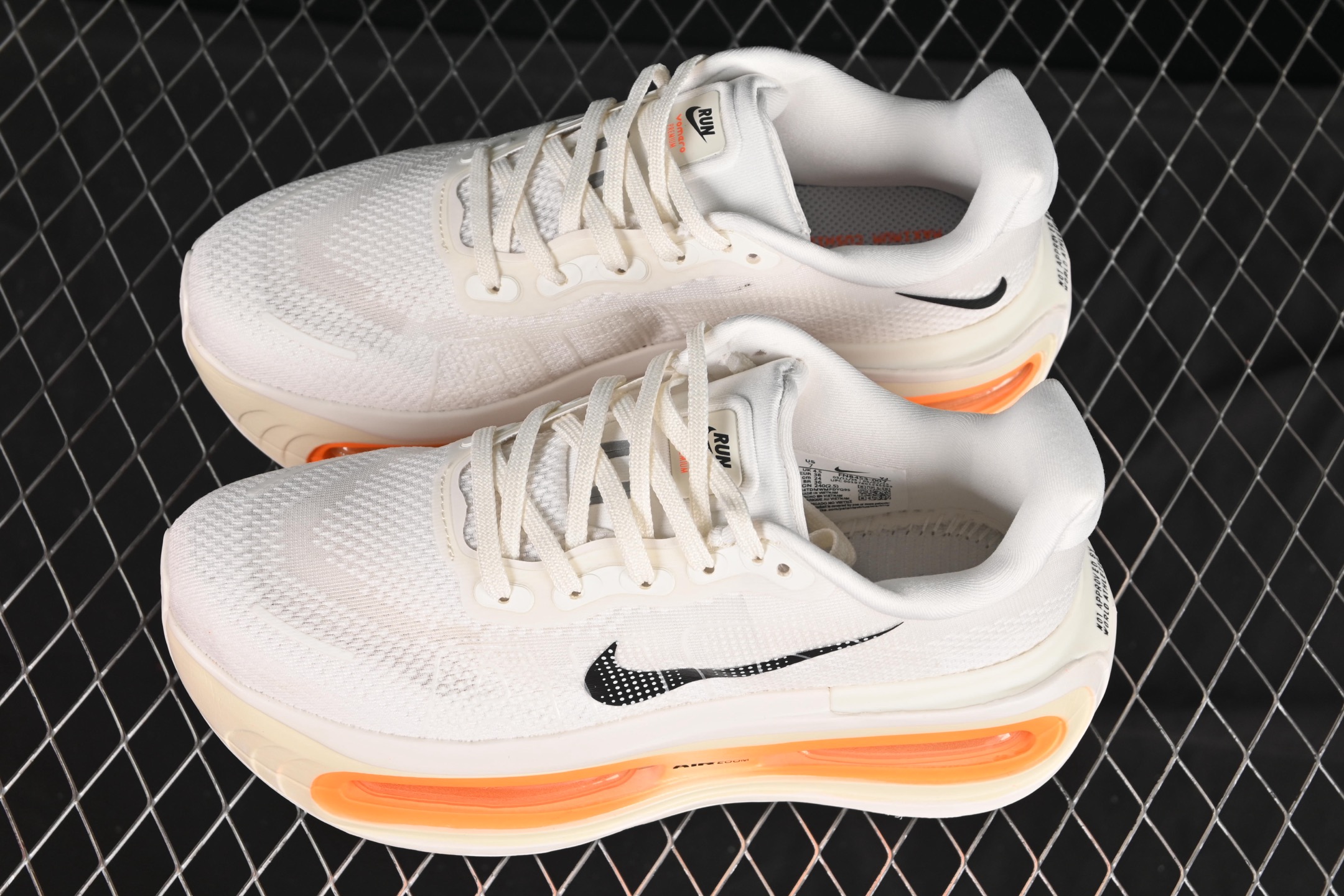 💰260纯原
Nike Air Zoom Zoom Premium 耐克网面厚底气垫跑鞋 FN8453-007
尺码：36 37.5 38 39 40 41 42 43 44 45 X.D4