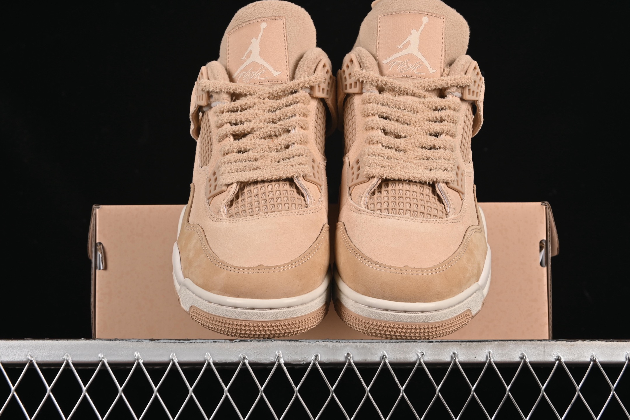  Air Jordan 4 Retro AJ4 乔4沙漠黄 HV0823-200
尺码：36 36.5