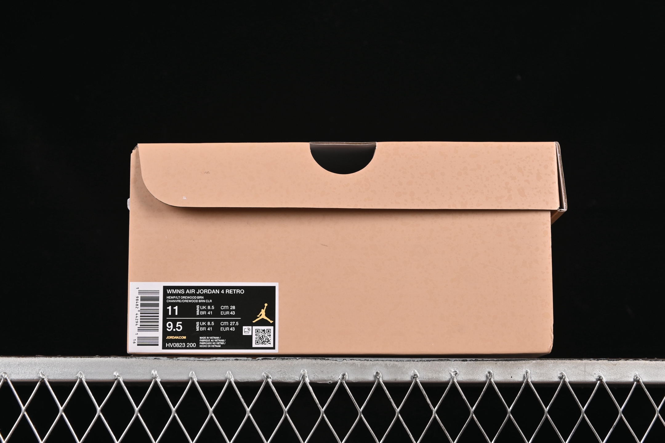  Air Jordan 4 Retro AJ4 乔4沙漠黄 HV0823-200
尺码：36 36.5