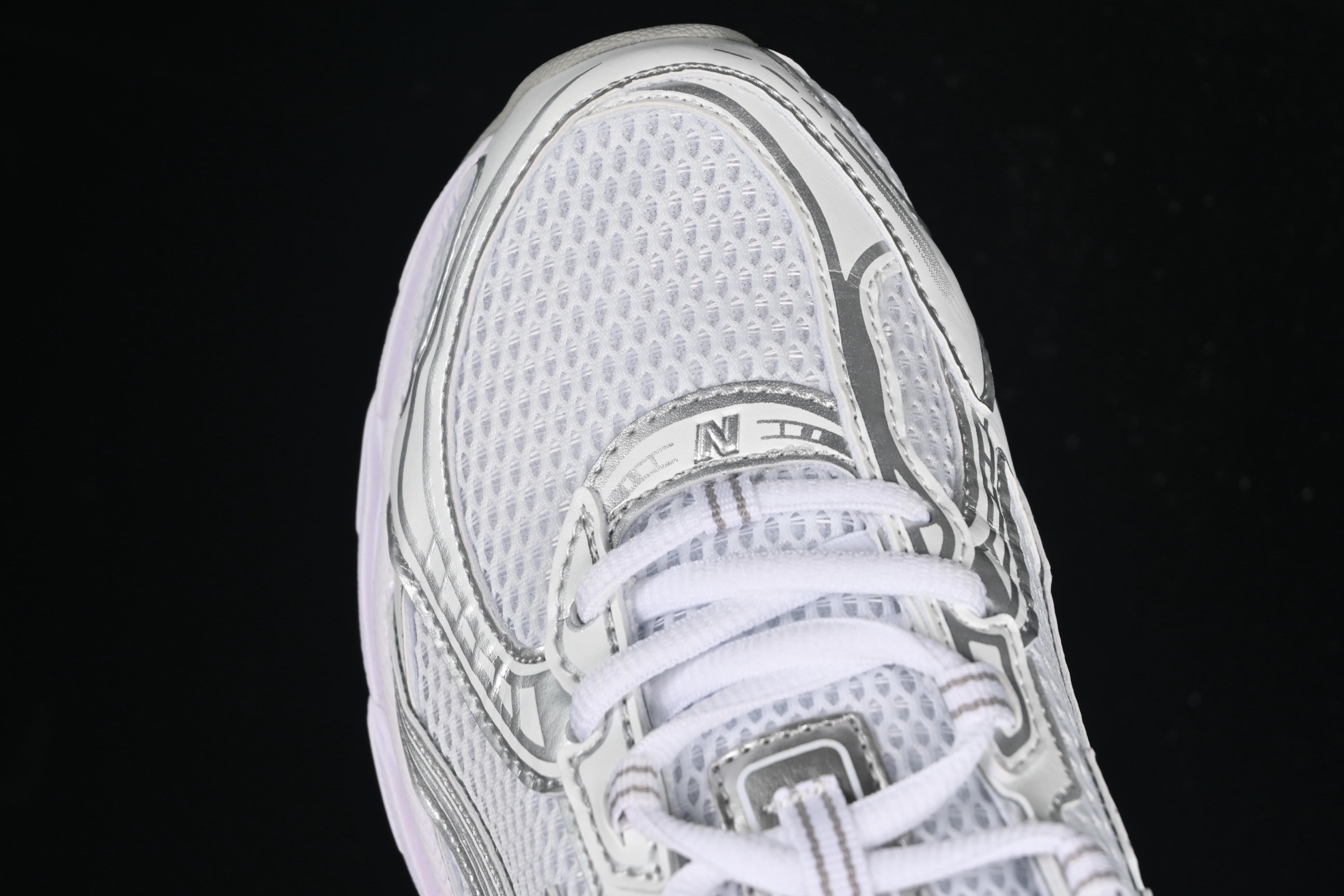 💰180纯原
 New Balance 740系列复古老爹风休闲运动慢跑鞋 U740WM2
尺码：36 37 37.5 38 38.5 39 40 40.5 41 42 42.5 43 44 44.5 45 F.C3