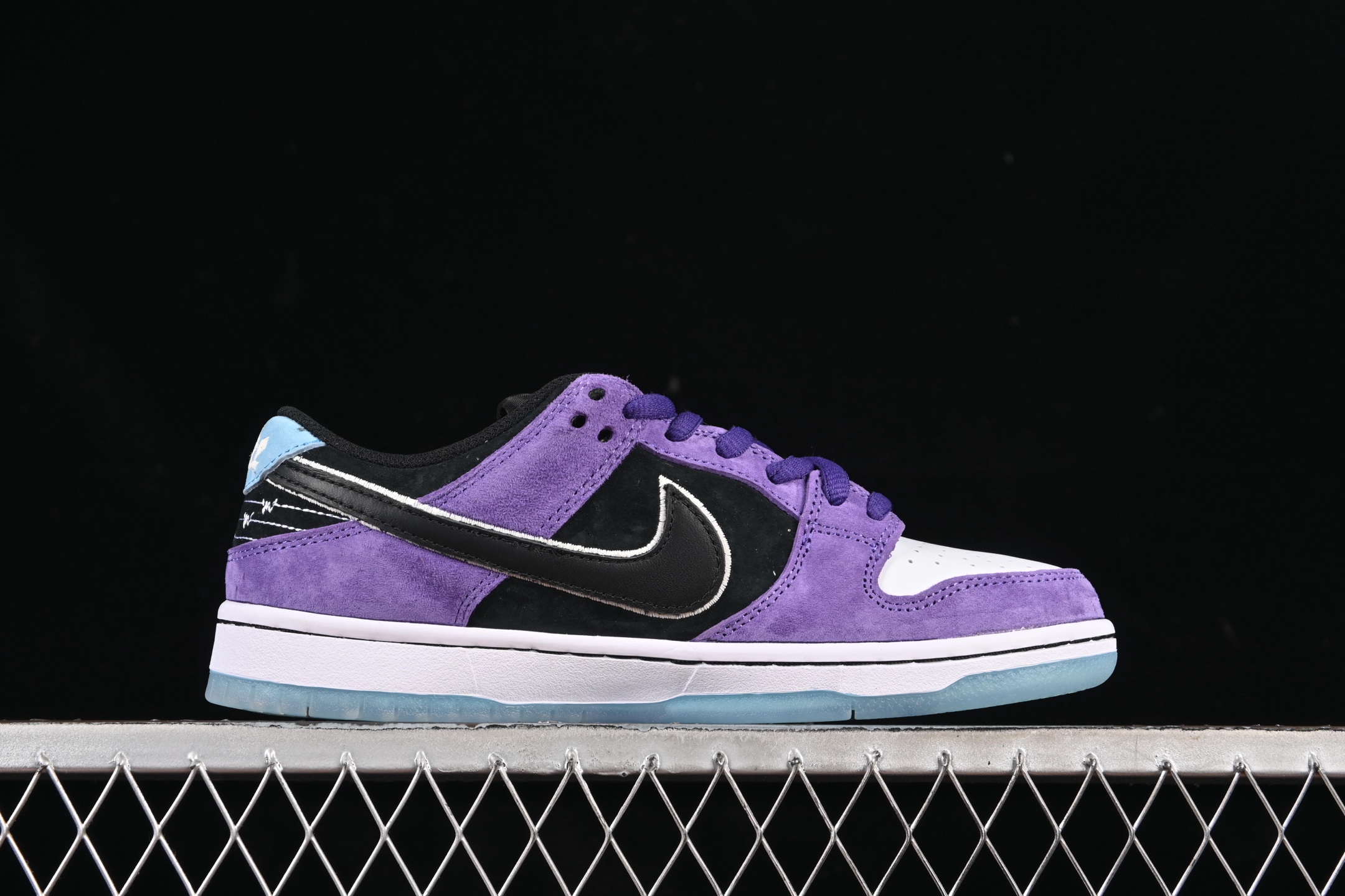  Hayley Wilson x Nike SB Dunk Low Court Purple 联名款 低