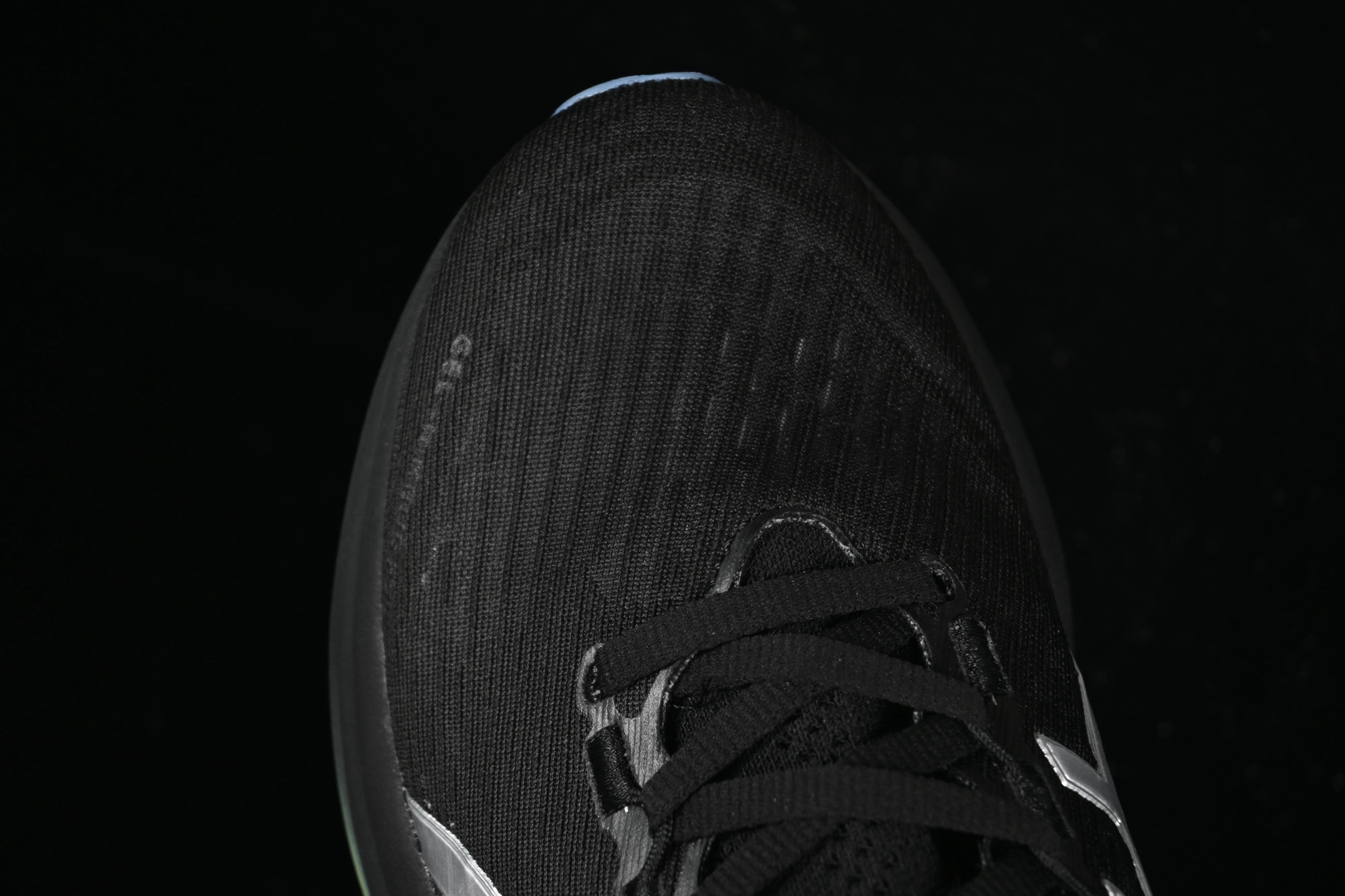💰240纯原
Asics Gel-Nimbus 27 亚瑟士复古透气休闲鞋缓震男子耐磨跑步鞋 1011C030-001
尺码：36 37 37.5 38 39 39.5 40 40.5 41.5 42 42.5 43.5 44 45 B.D4