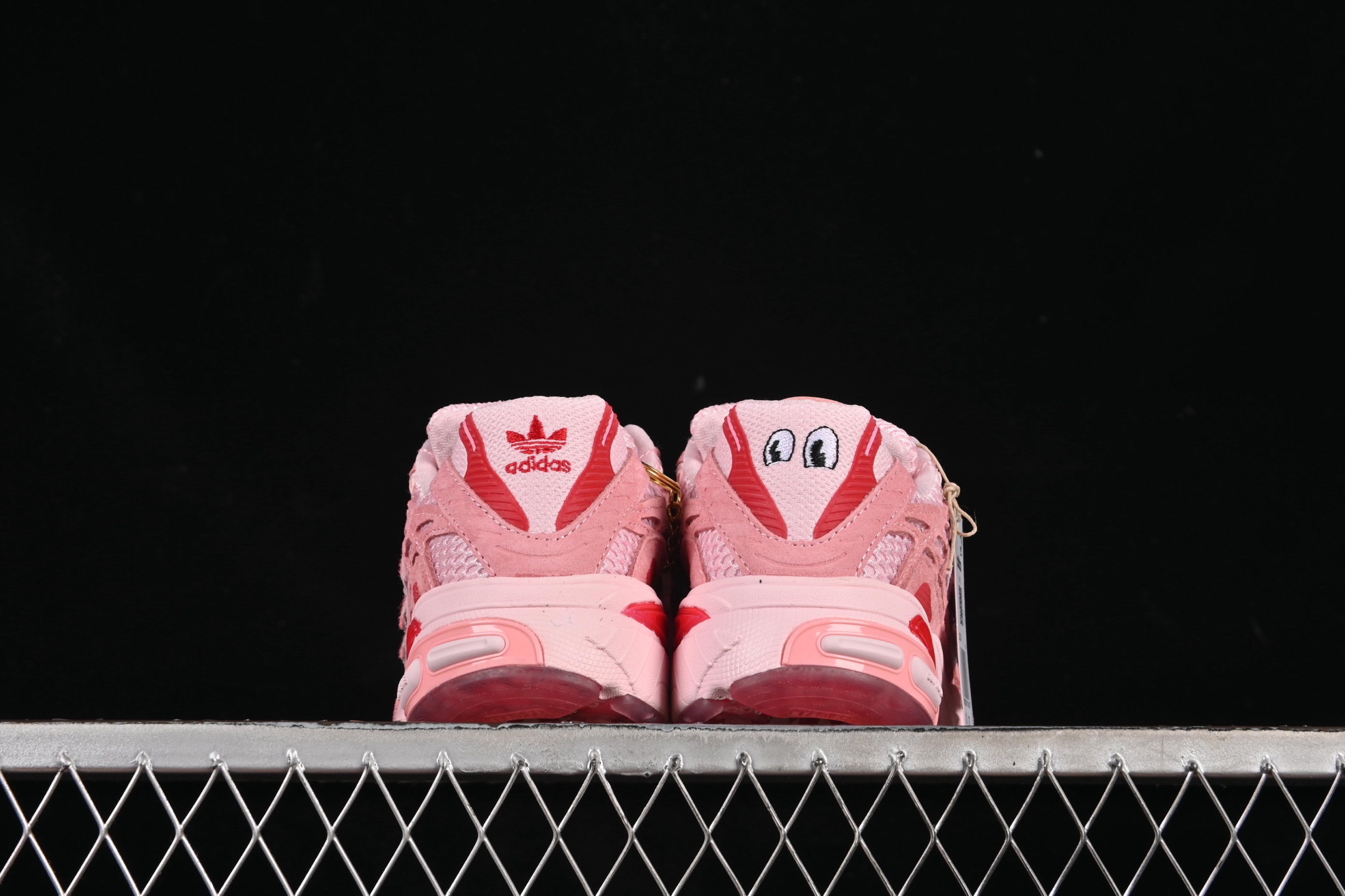 💰300纯原
Unheardof x Adidas Originals Adistar Cushion "Captain Piggy" JS2974 阿迪复古舒适防滑减震生活休闲鞋
尺码:35 36 36.5 37 38 38.5 39 40 40.5 41 42 42.5 43 44 44.5 45 N.D4
