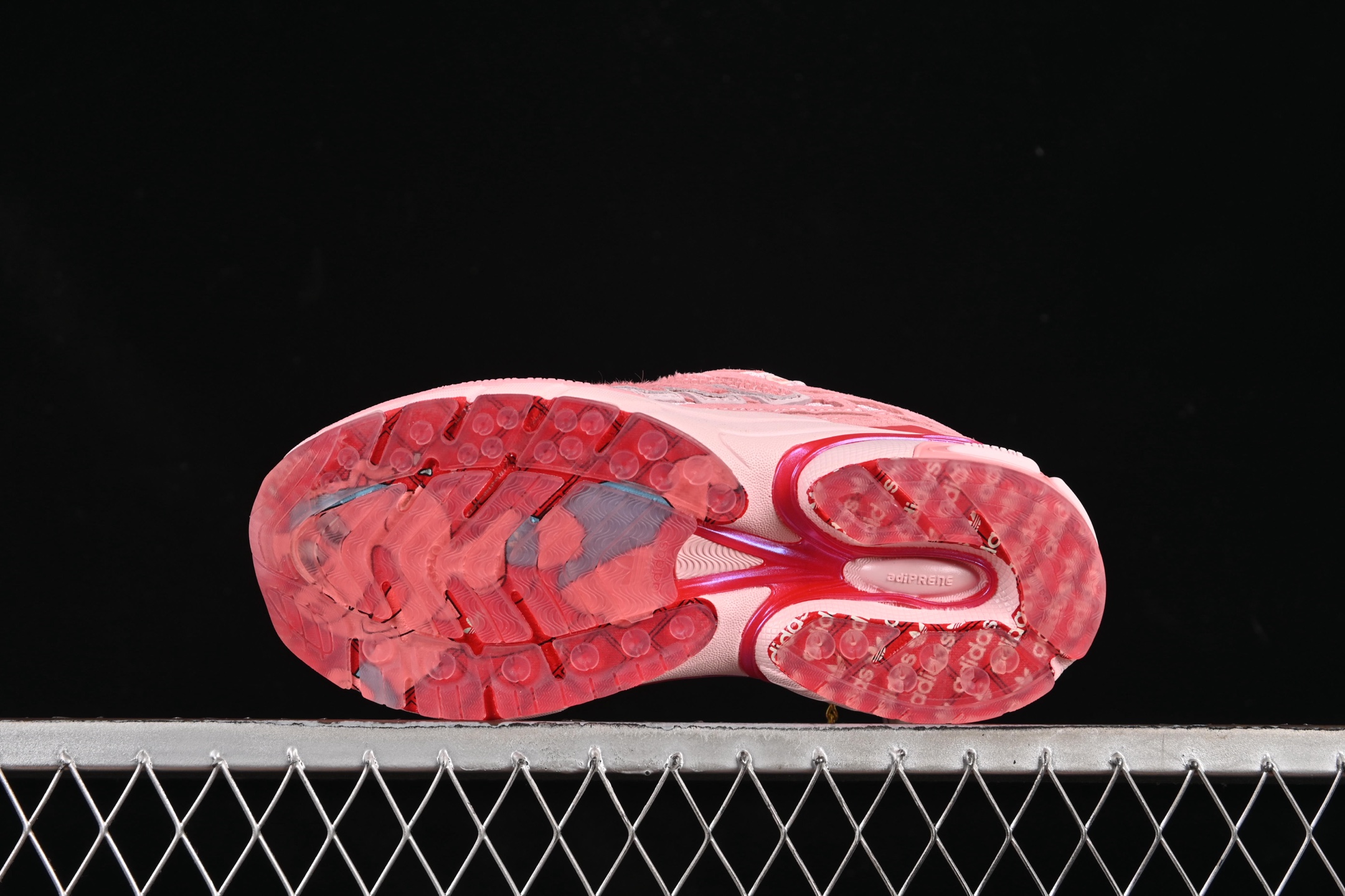 💰300纯原
Unheardof x Adidas Originals Adistar Cushion "Captain Piggy" JS2974 阿迪复古舒适防滑减震生活休闲鞋
尺码:35 36 36.5 37 38 38.5 39 40 40.5 41 42 42.5 43 44 44.5 45 N.D4