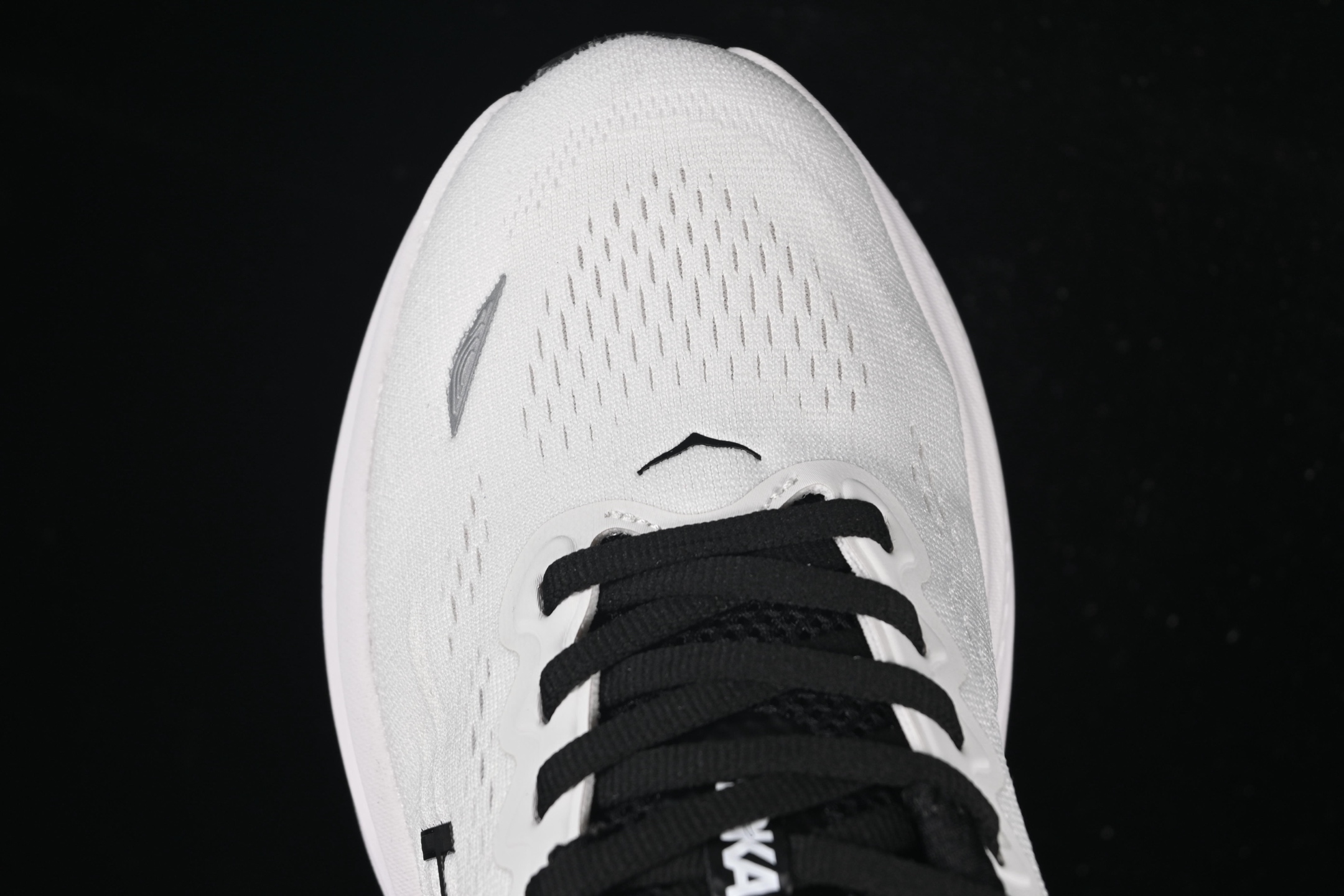 💰220纯原
HOKA ONE ONE Bondi 9 机能缓震跑鞋 1162011 WBLC
#鞋面部分采用工程网眼面料,可以确保必要的透气性能。使用了全新的莱卡橡筋,这大大提升了鞋面的硬度,由此增加鞋面的支撑性能。后掌33mm、前掌29mm的超厚Soft EVA中底,比传统的EVA材料还要柔软30%
尺码:36 36.5 37.5 38 39 40 40.5 41 42 42.5 43 44 44.5 45 G.D4