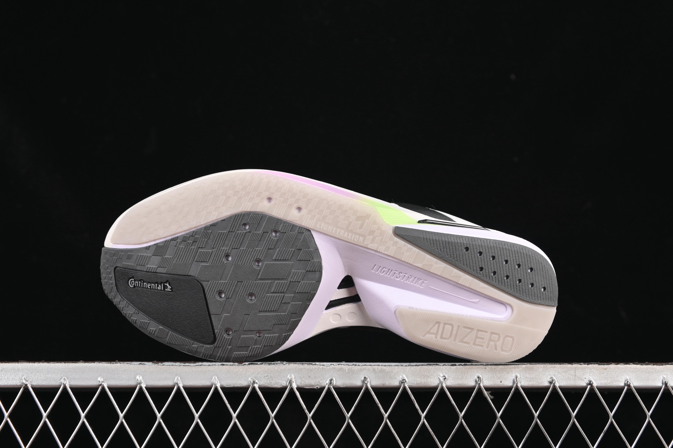💰240纯原
Adidas Adizero Boston 13 JS4951 阿迪透气低帮跑步鞋
尺码：36 36.5 37 38 38.5 39 40 40.5 41 42 42.5 43 44 44.5 45 G.C3