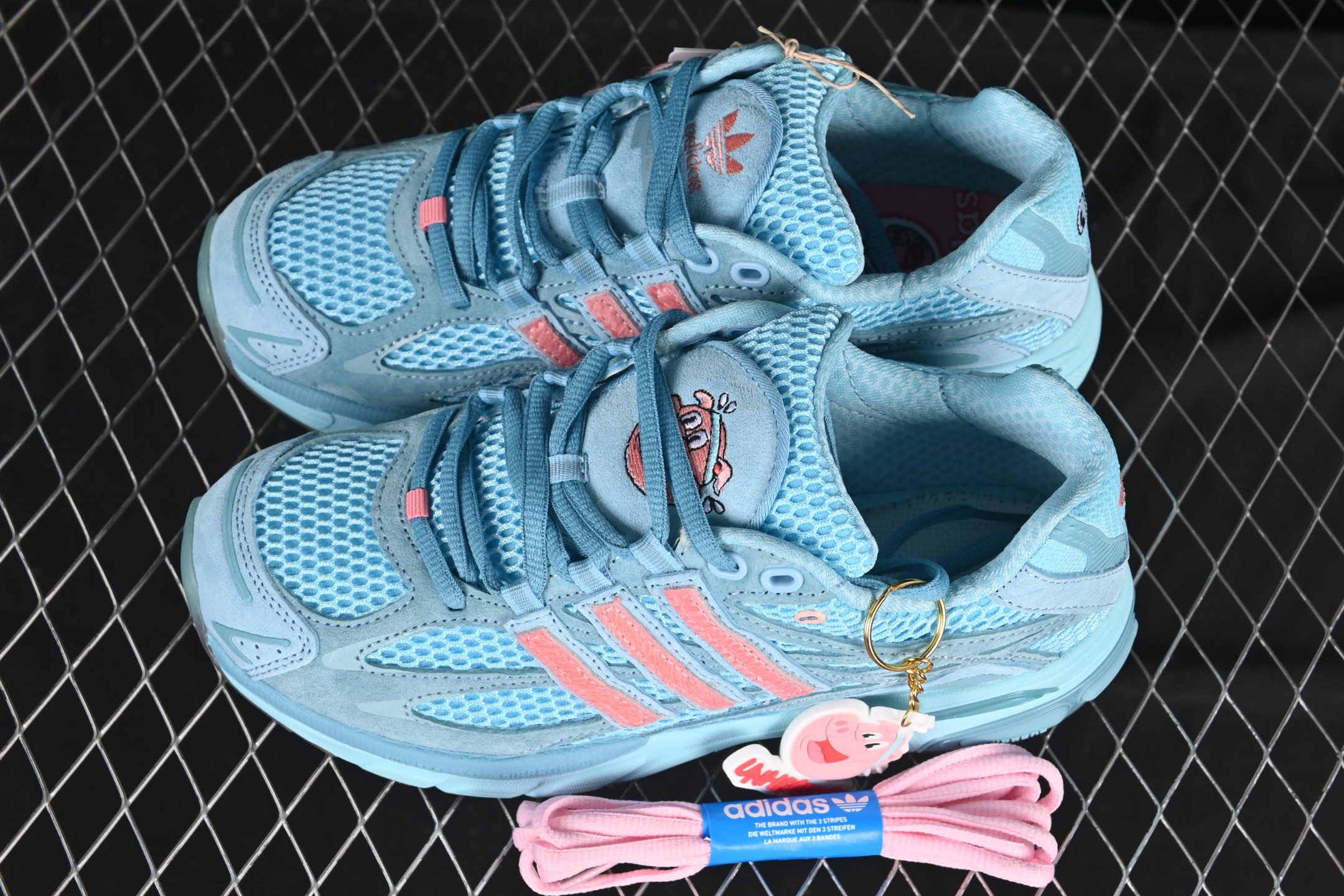  Unheardof x Adidas Originals Adistar Cushion Captai