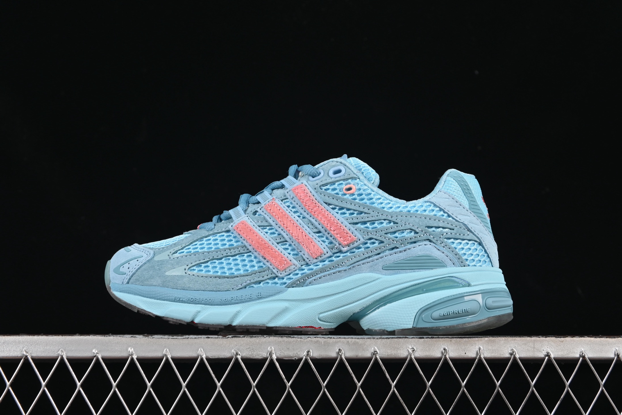  Unheardof x Adidas Originals Adistar Cushion Captai