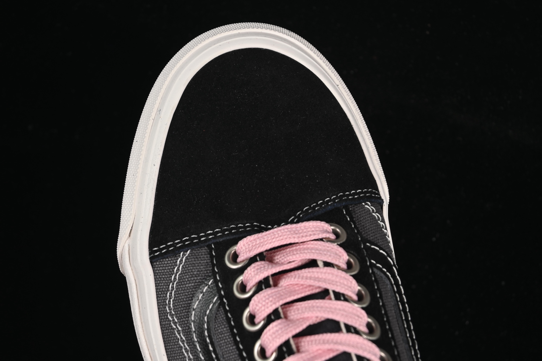 💰150纯原
Vans Lx Old Skool 万斯低帮休闲滑板鞋 VN000D56DE2
#工艺:硫化1:1(重量1:1、真标、原钢印、材质标、鞋型标、合格证)
尺码:35 36 36.5 37 38 38.5 39 40 40.5 41 42 42.5 43 44 M.C3