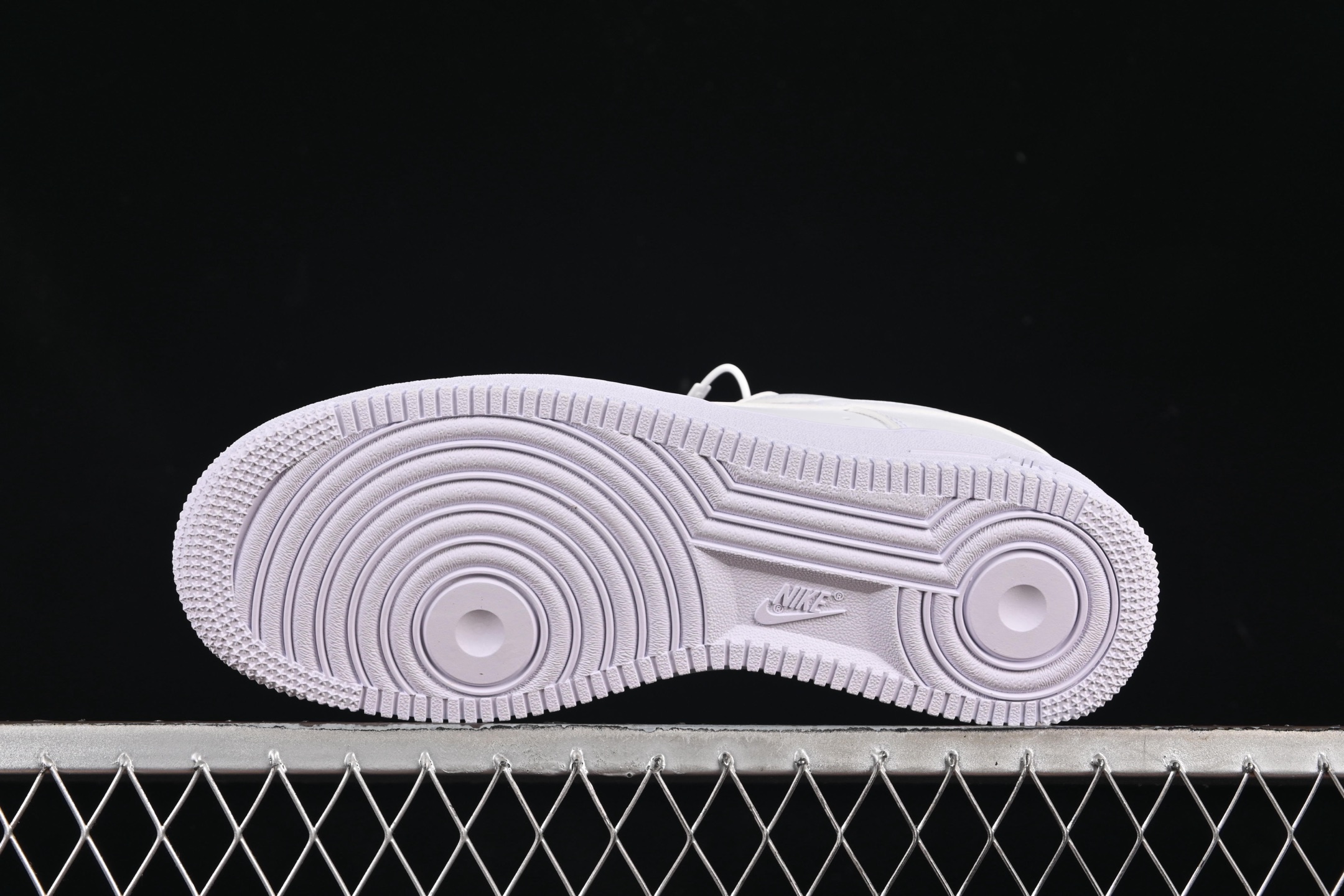 💰240纯原
 Nike Air Force 1'07 Low 空军一号低帮休闲板鞋 IB7167-101
尺码：36 36.5 37.5 38 38.5 39 40 40.5 41 42 42.5 43 44 44.5 45 K.D4