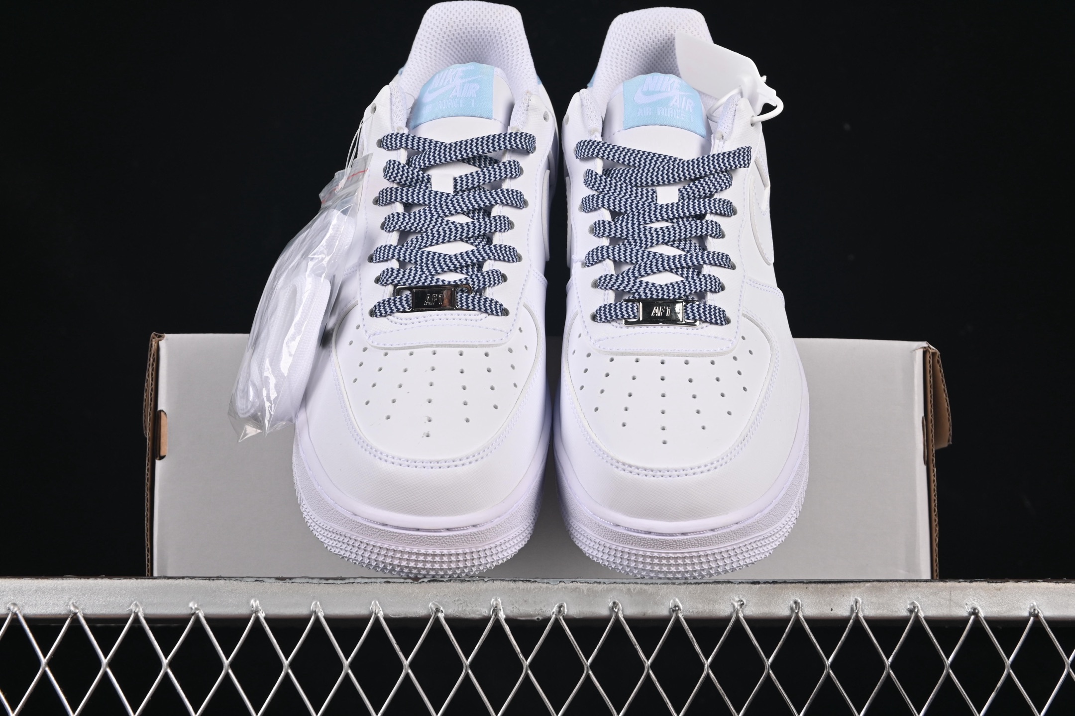 💰240纯原
 Nike Air Force 1'07 Low 空军一号低帮休闲板鞋 IB7167-101
尺码：36 36.5 37.5 38 38.5 39 40 40.5 41 42 42.5 43 44 44.5 45 K.D4