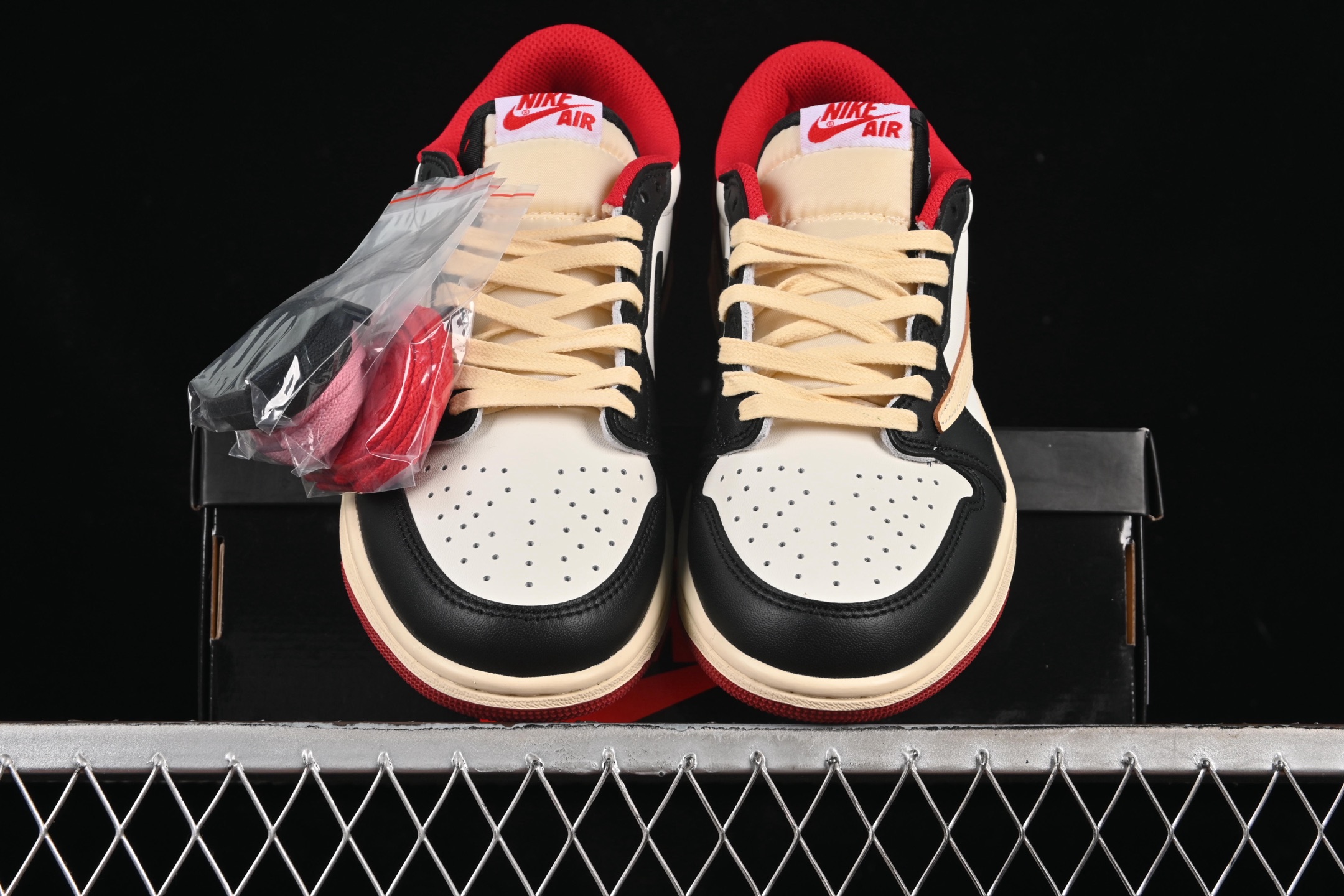 💰180真标💰280公司级💰380纯原
Travis Scott x Air Jordan 1 Low OG AJ1 乔1倒勾低帮 DM7866-106
尺码:36 36.5 37.5 38 38.5 39 40 40.5 41 42 42.5 43 44 44.5 45 46 47.5 3.D4