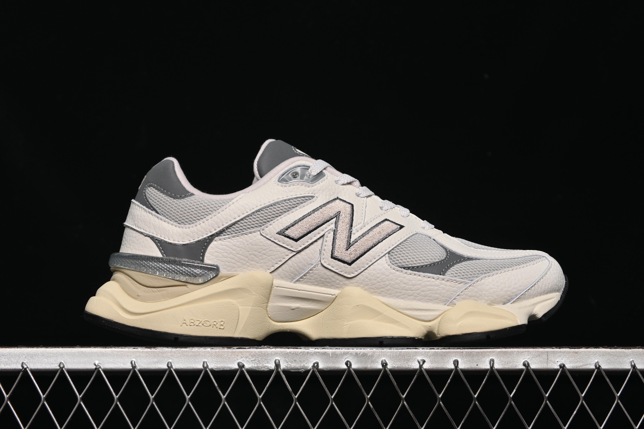 纯原 New Balance NB9060 联名款 复古休闲运动慢跑鞋 U9060AGA
#鞋款灵感