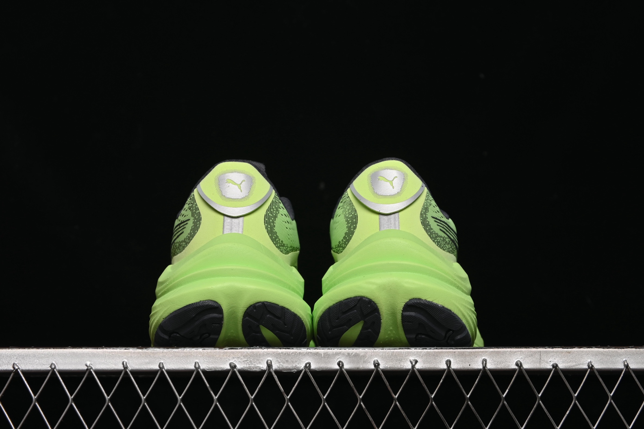 💰220纯原
Puma MagMax Nitro 彪马舒适防滑耐磨低帮休闲跑步鞋 310088-05
尺码：36 37 37.5 38 38.5 39 40 40.5 41 42 42.5 43 44 44.5 45 7+C3