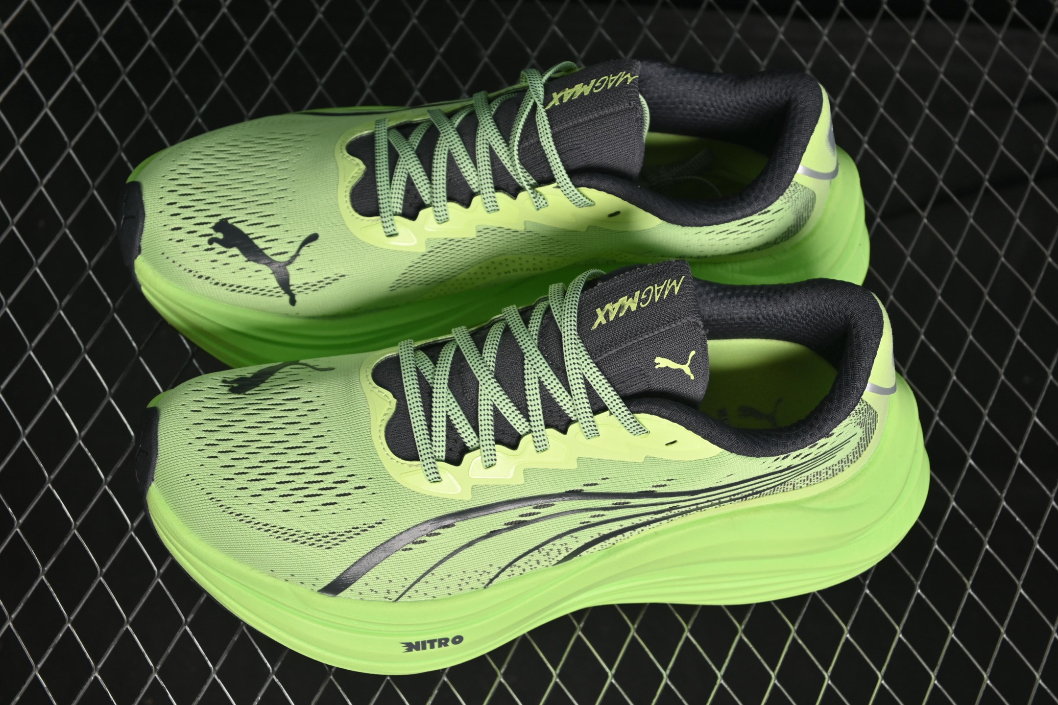 💰220纯原
Puma MagMax Nitro 彪马舒适防滑耐磨低帮休闲跑步鞋 310088-05
尺码：36 37 37.5 38 38.5 39 40 40.5 41 42 42.5 43 44 44.5 45 7+C3