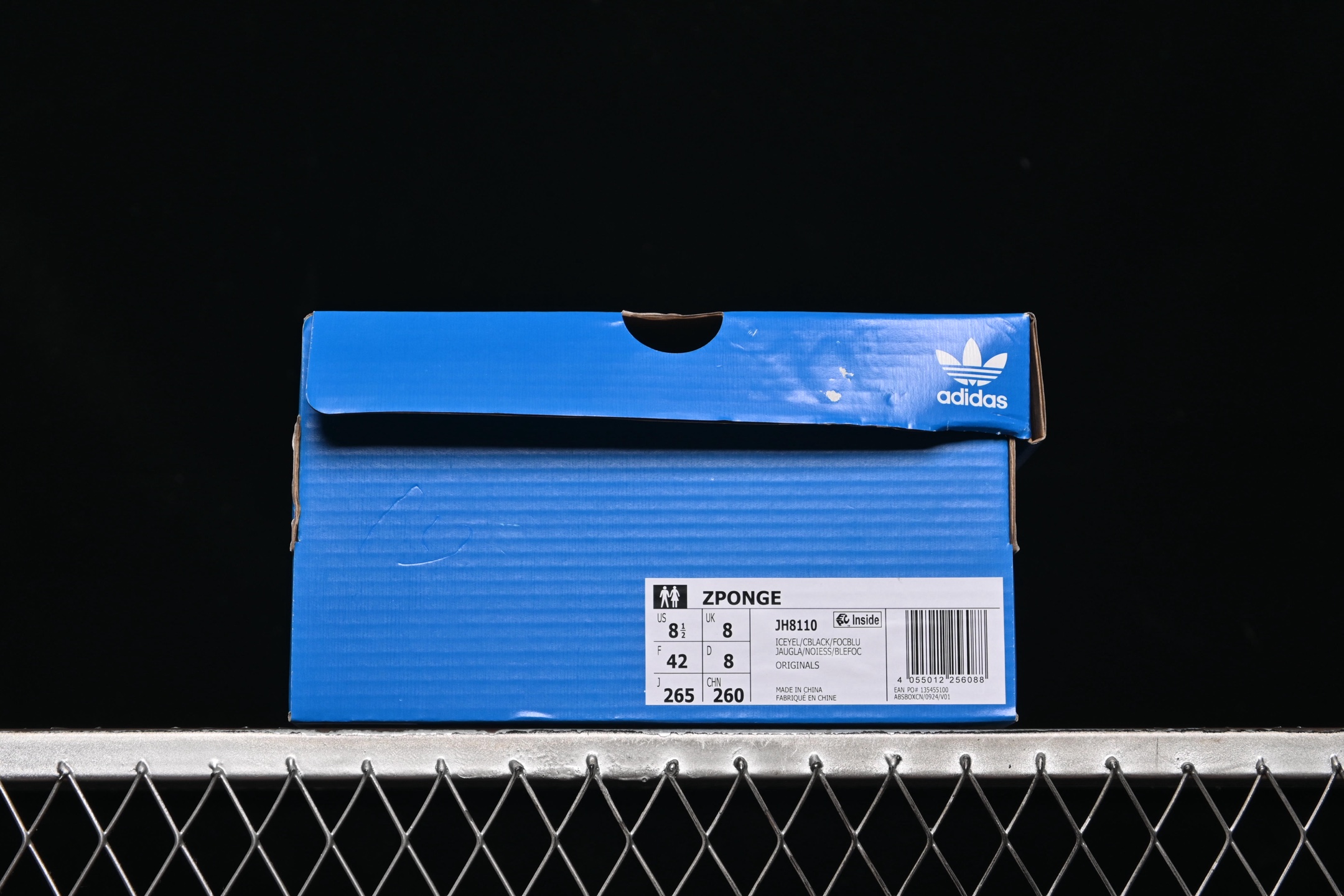 💰190纯原
 Adidas Originals Zponge JH8110 阿迪舒适缓震休闲低帮跑步鞋
尺码：40 40.5 41 42 42.5 43 44 44.5 45 G.C3