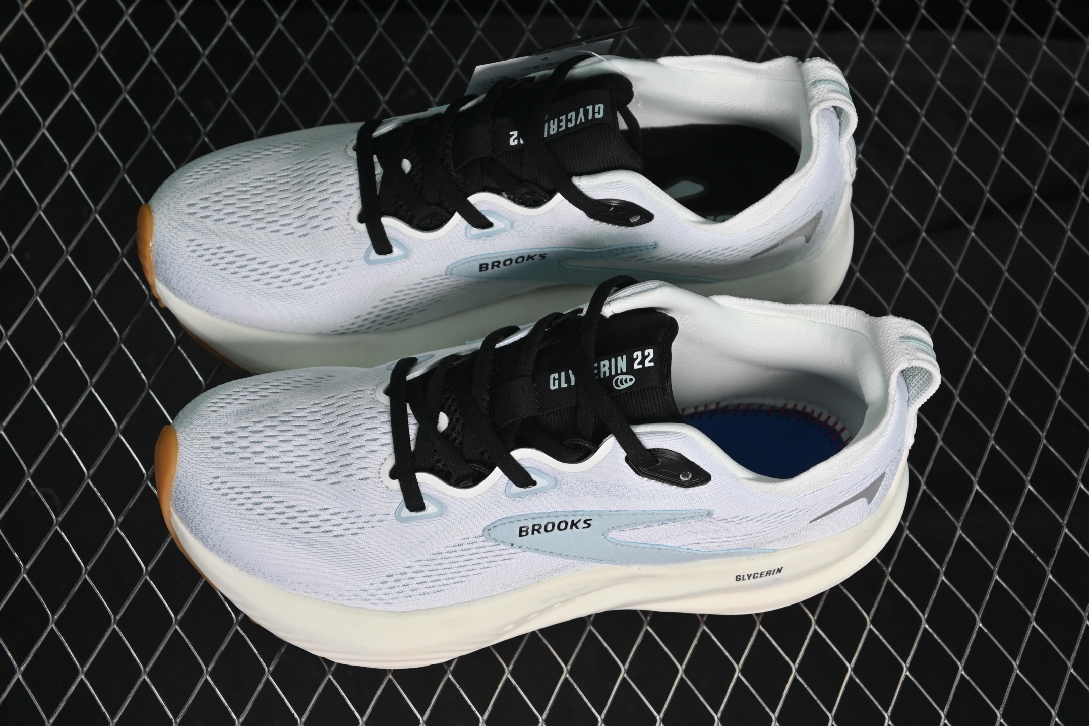 💰240纯原
 Brooks Glycerin 22 布鲁克斯 缓震马拉松氮气慢跑鞋 1104451D175
尺码：36 36.5 37 38 38.5 39 40 40.5 41 42 42.5 43 44 44.5 45 G.D4