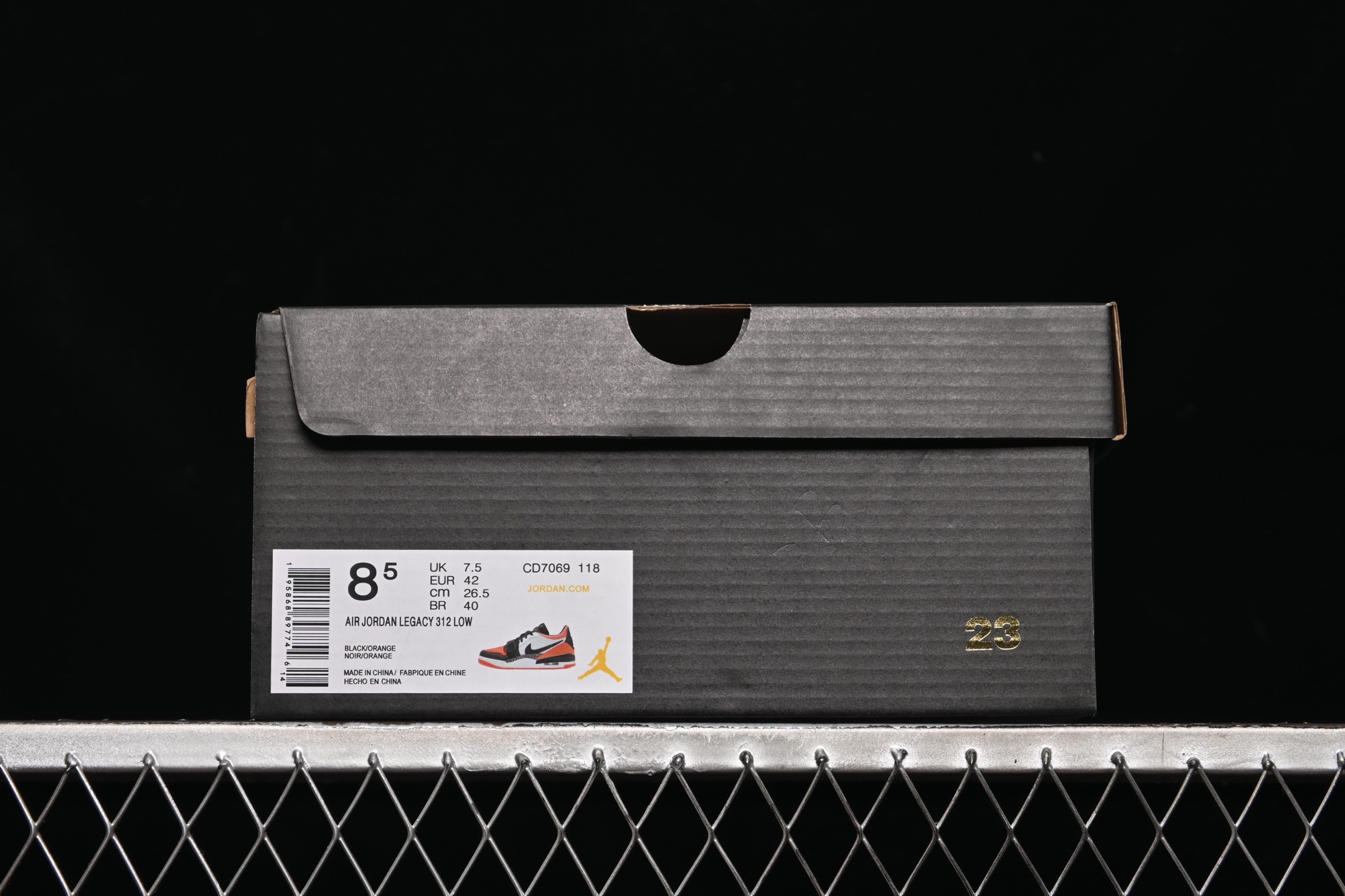 💰240公司级💰280纯原
Air Jordan Legacy 312 Low AJ312 乔312 头层 魔术贴三合一板鞋 CD7069-118
尺码:36 36.5 37.5 38 38.5 39 40 40.5 41 42 42.5 43 44 44.5 45 46 ZZC3