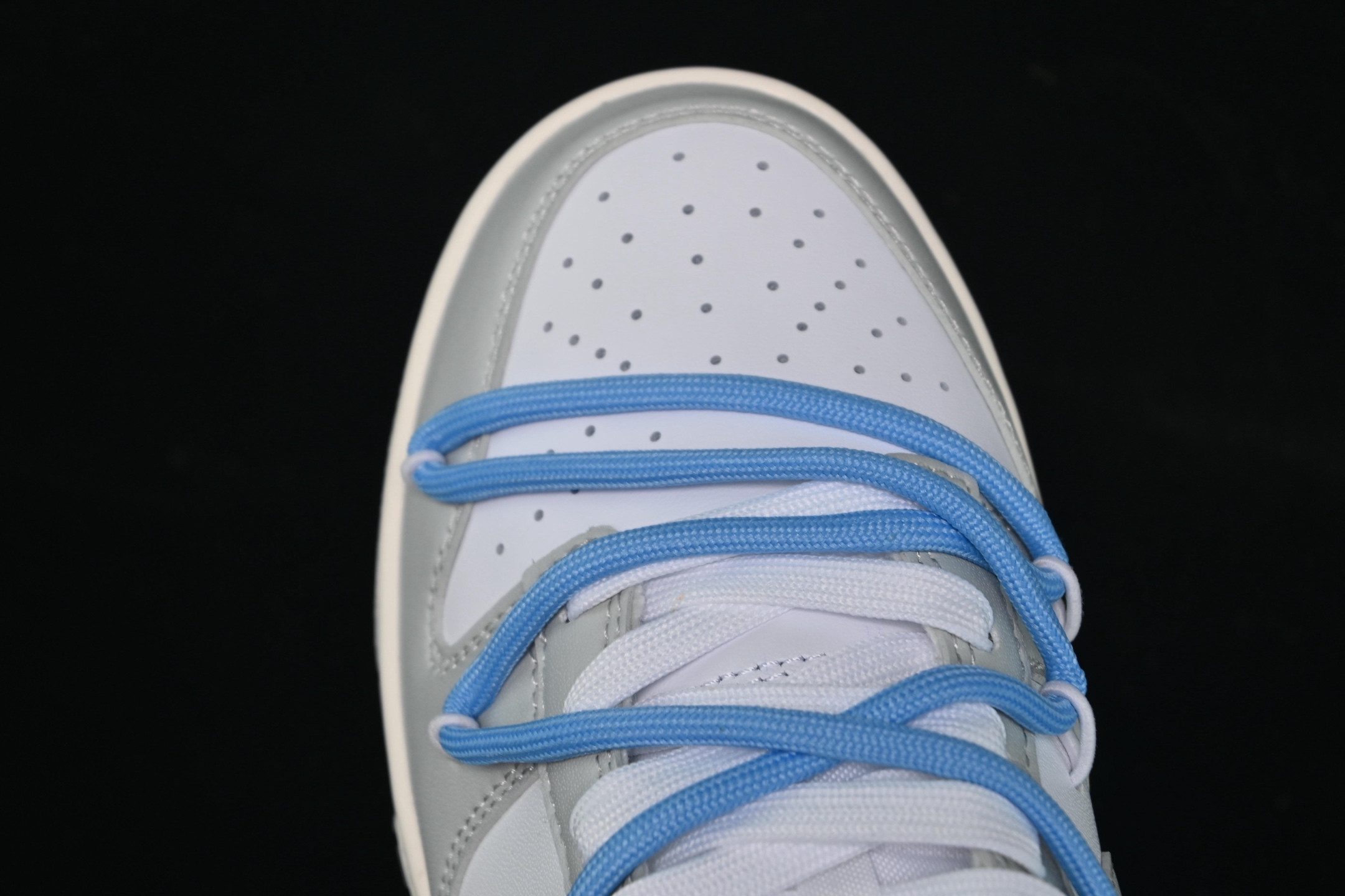  Nike SB Dunk Low 白灰 绑带 低帮休闲板鞋 DD1391-100
尺码：39 40 