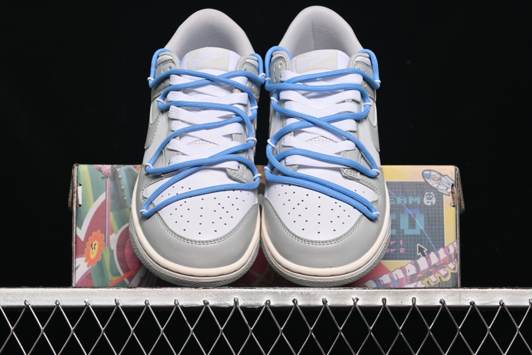  Nike SB Dunk Low 白灰 绑带 低帮休闲板鞋 DD1391-100
尺码：39 40 