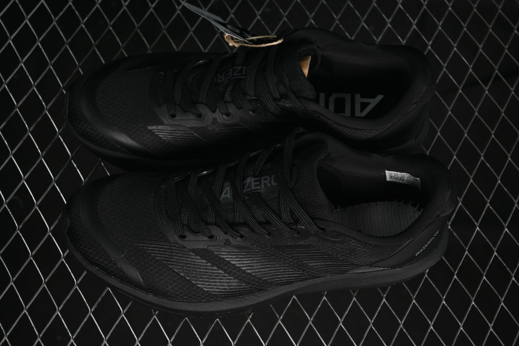💰220纯原
 Adidas Adizero BK JP6521 阿迪透气低帮跑步鞋
尺码：36 36.5 37 38 38.5 39 40 40.5 41 42 42.5 43 44 44.5 45 N.C3