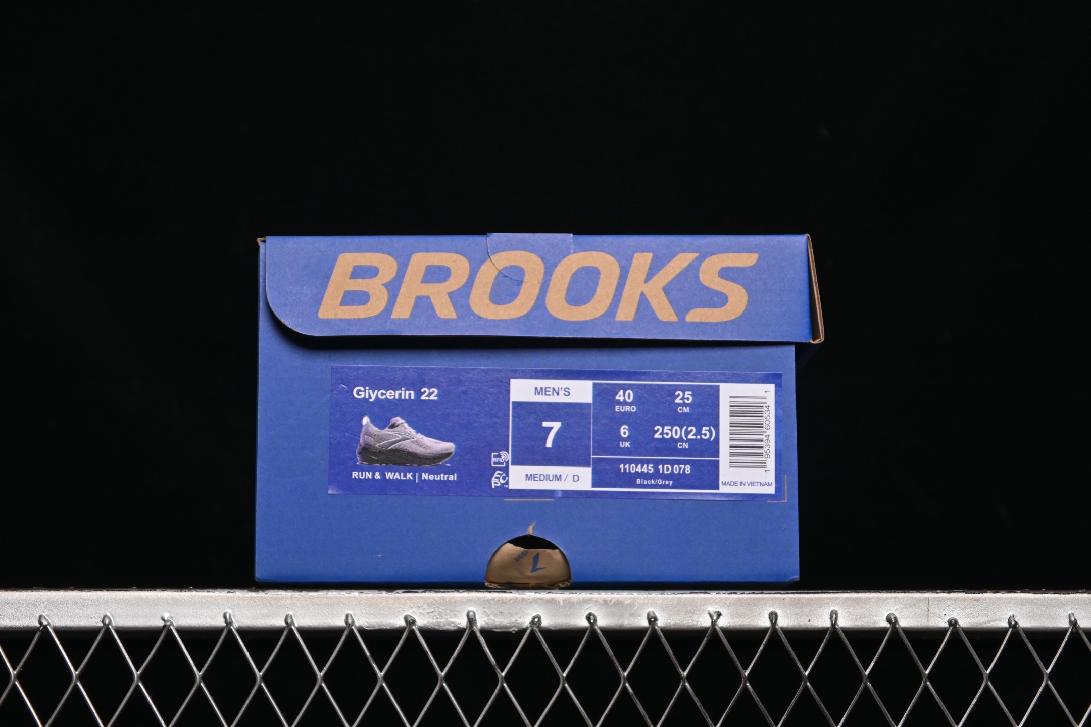 💰240纯原
Brooks Glycerin 22 布鲁克斯 缓震马拉松氮气慢跑鞋 1104451D078
尺码：36 36.5 37 38 38.5 39 40 40.5 41 42 42.5 43 44 44.5 45 G.D4