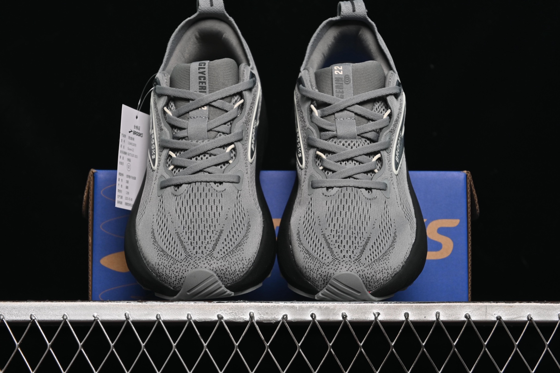 💰240纯原
Brooks Glycerin 22 布鲁克斯 缓震马拉松氮气慢跑鞋 1104451D078
尺码：36 36.5 37 38 38.5 39 40 40.5 41 42 42.5 43 44 44.5 45 G.D4