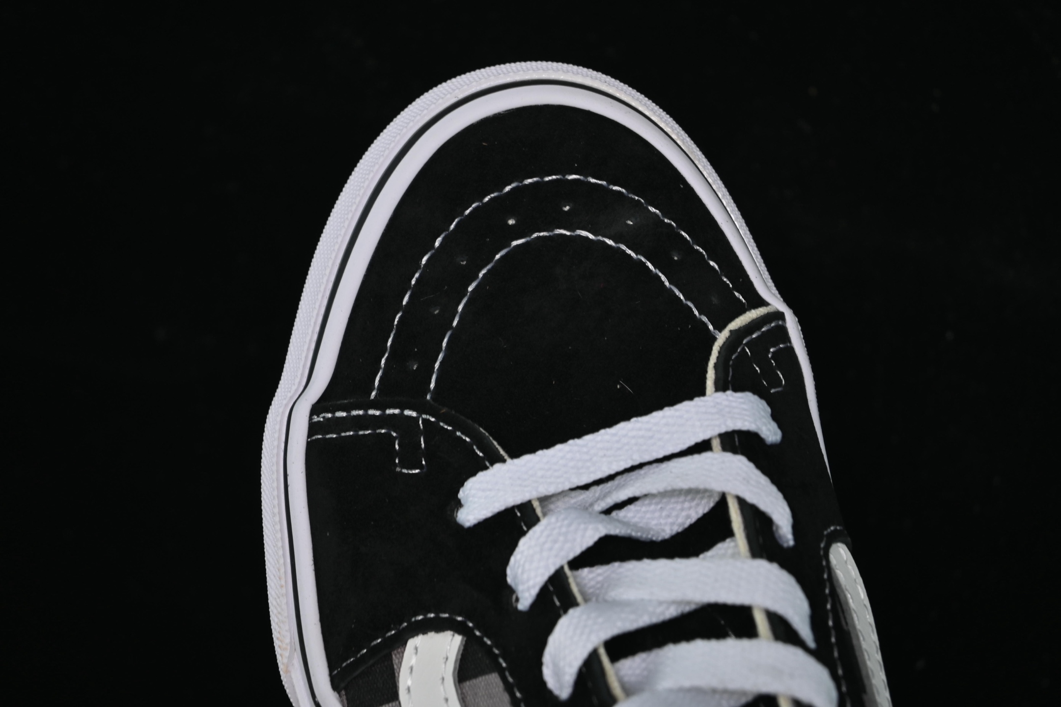 💰150纯原
 Vans Sk8-Low 万斯棋盘格防滑休闲滑板鞋 VN0006GYBLK
#工艺：硫化1:1（重量1:1、真标、原钢印、材质标、鞋型标、合格证）
尺码：35 36 36.5 37 38 38.5 39 40 40.5 41 42 42.5 43 44 M.C3
