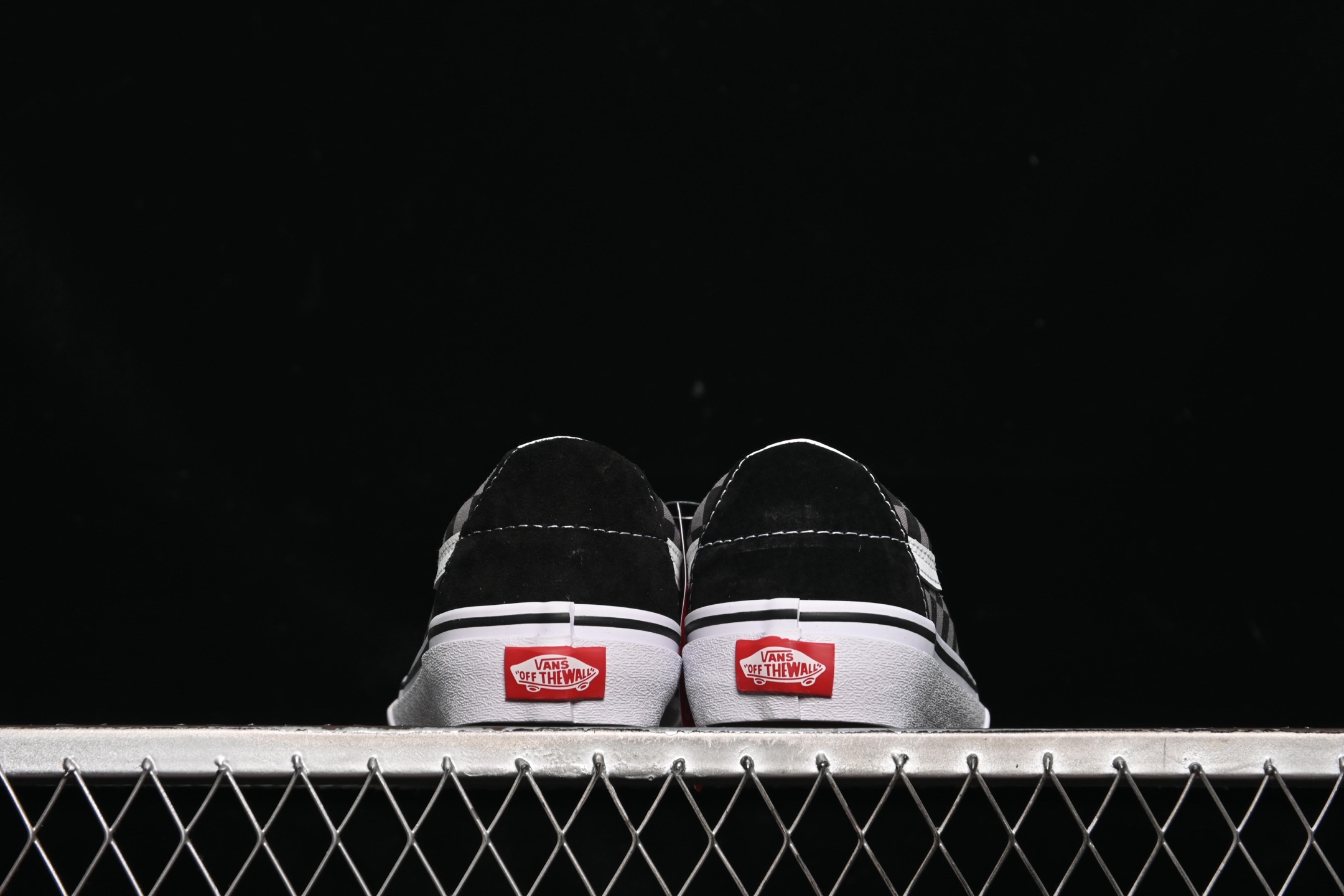 💰150纯原
 Vans Sk8-Low 万斯棋盘格防滑休闲滑板鞋 VN0006GYBLK
#工艺：硫化1:1（重量1:1、真标、原钢印、材质标、鞋型标、合格证）
尺码：35 36 36.5 37 38 38.5 39 40 40.5 41 42 42.5 43 44 M.C3
