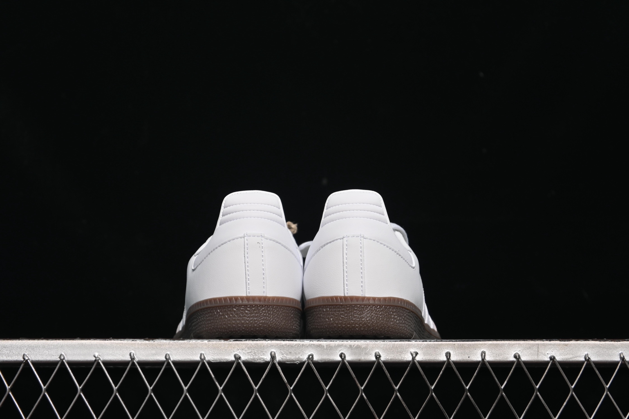  Adidas Samba OG IE3439 阿迪三叶草休闲板鞋
尺码：35 36 36.5 37 