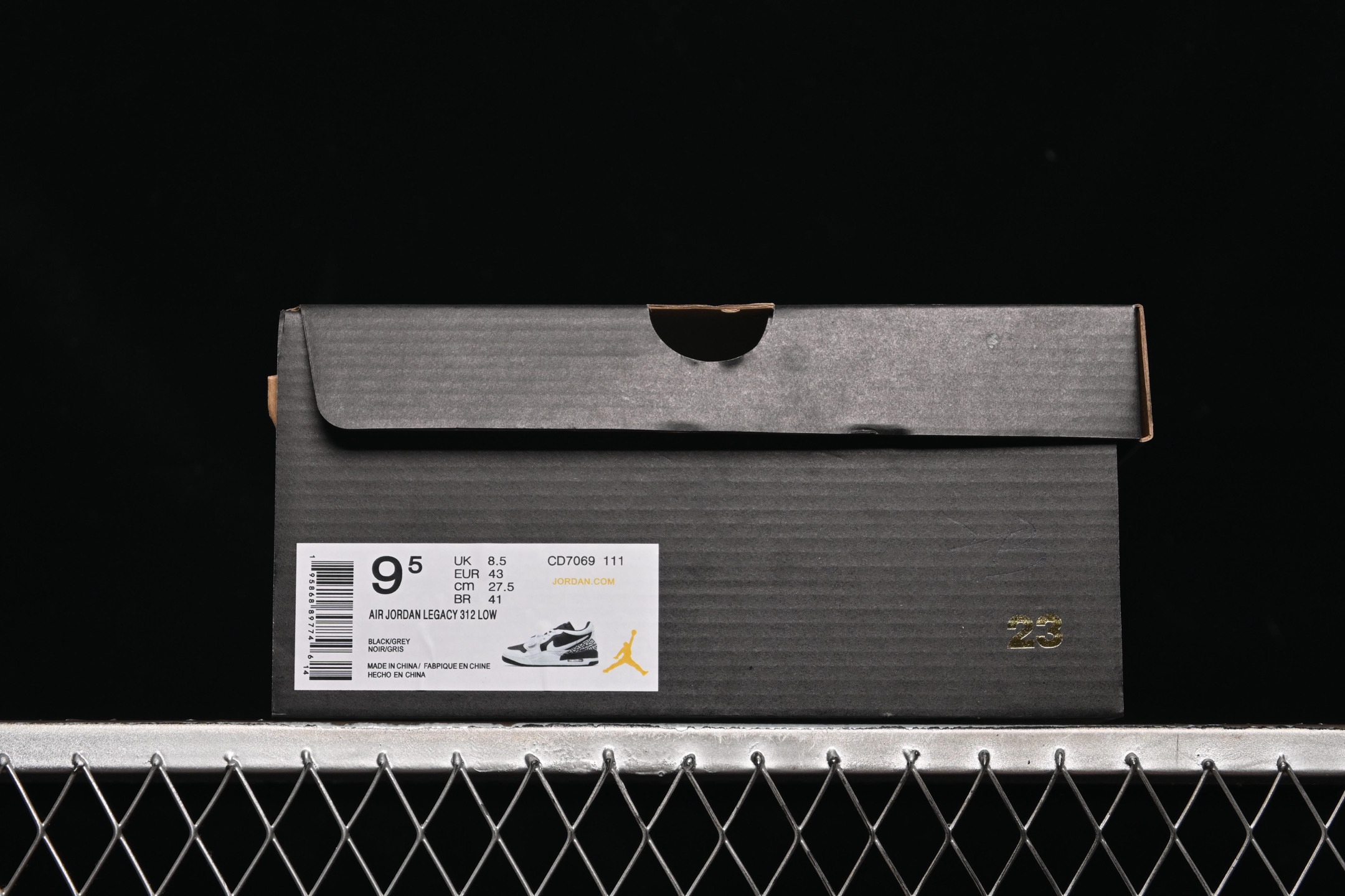 💰200真标💰240公司级💰280纯原
 Air Jordan Legacy 312 Low AJ312 乔312 头层 魔术贴三合一板鞋 CD7069-111
尺码：36 36.5 37.5 38 38.5 39 40 40.5 41 42 42.5 43 44 44.5 45 46 ZZC3