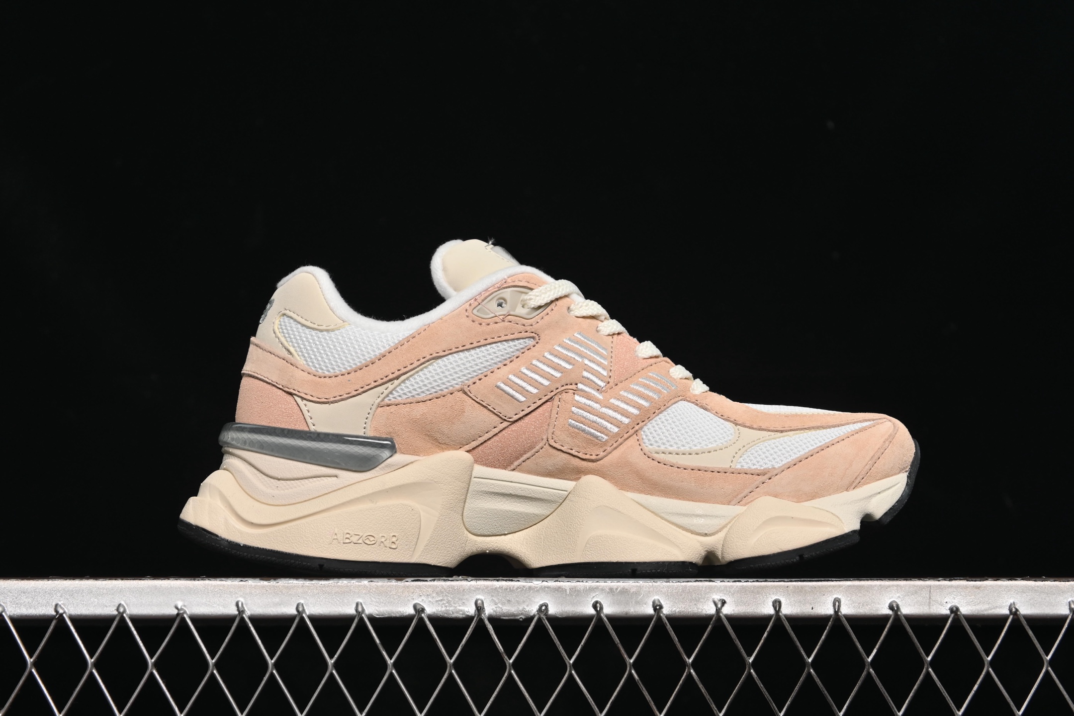 💰190纯原
New Balance NB9060 复古休闲运动慢跑鞋 U9060WNA
#最强性价版 采用大面积网眼以及麂皮材质覆盖鞋身,还原经典气质。搭载ABZORB避震科技,由泡沫聚酯制成,上脚可以有效减少由鞋底反弹对身体及双腿的冲击力
尺码:36 37 37.5 38 38.5 39 40 40.5 41 42 42.5 43 44 44.5 45 46.5 F.C3