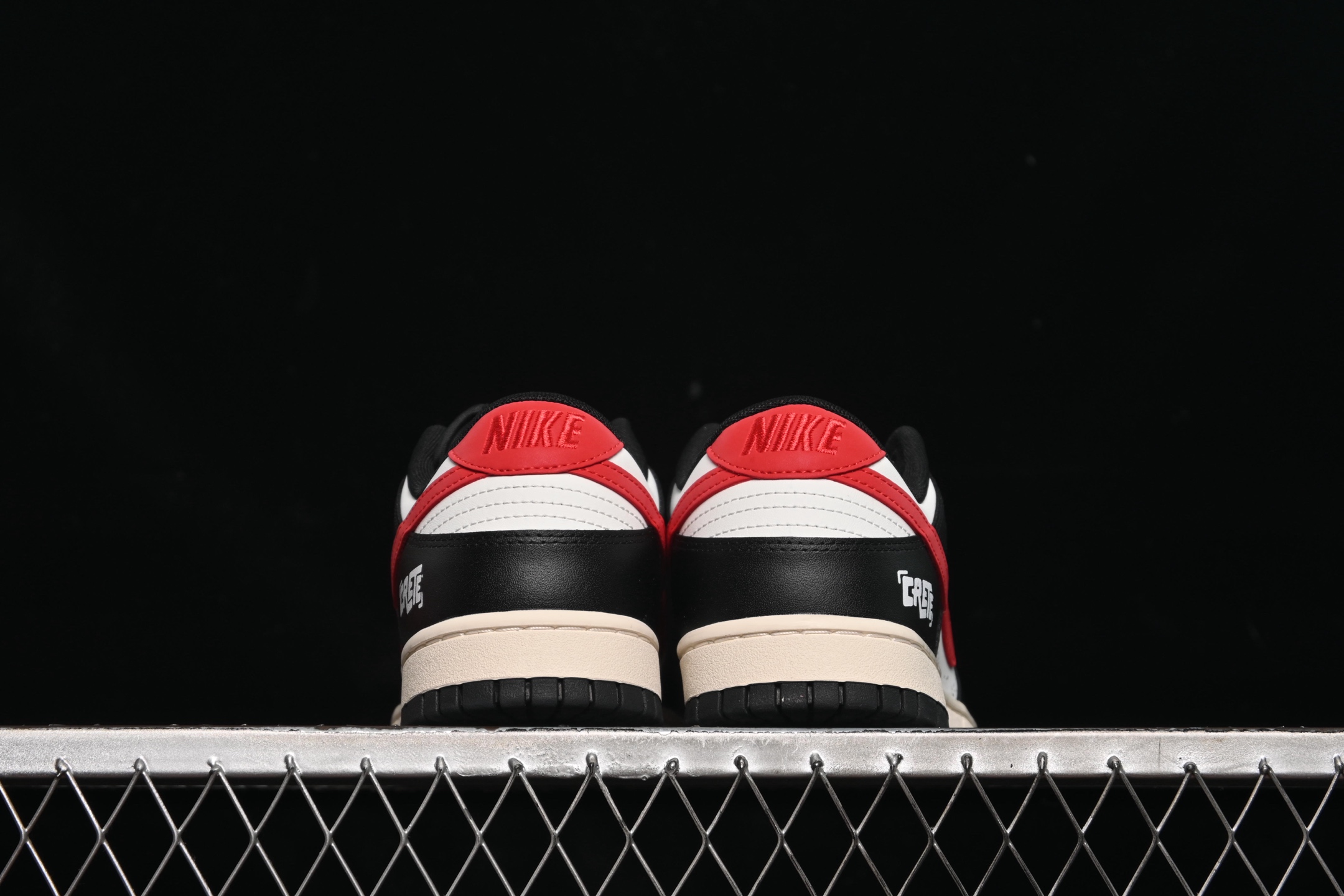 💰260公司级💰360纯原
Nike SB Dunk Low 克里特岛 低帮休闲板鞋 DD1391-100
#超高清洁度 皮料切割干净无任何毛边 细节完美
尺码：40 40.5 41 42 42.5 43 44 44.5 45 46 9.E5