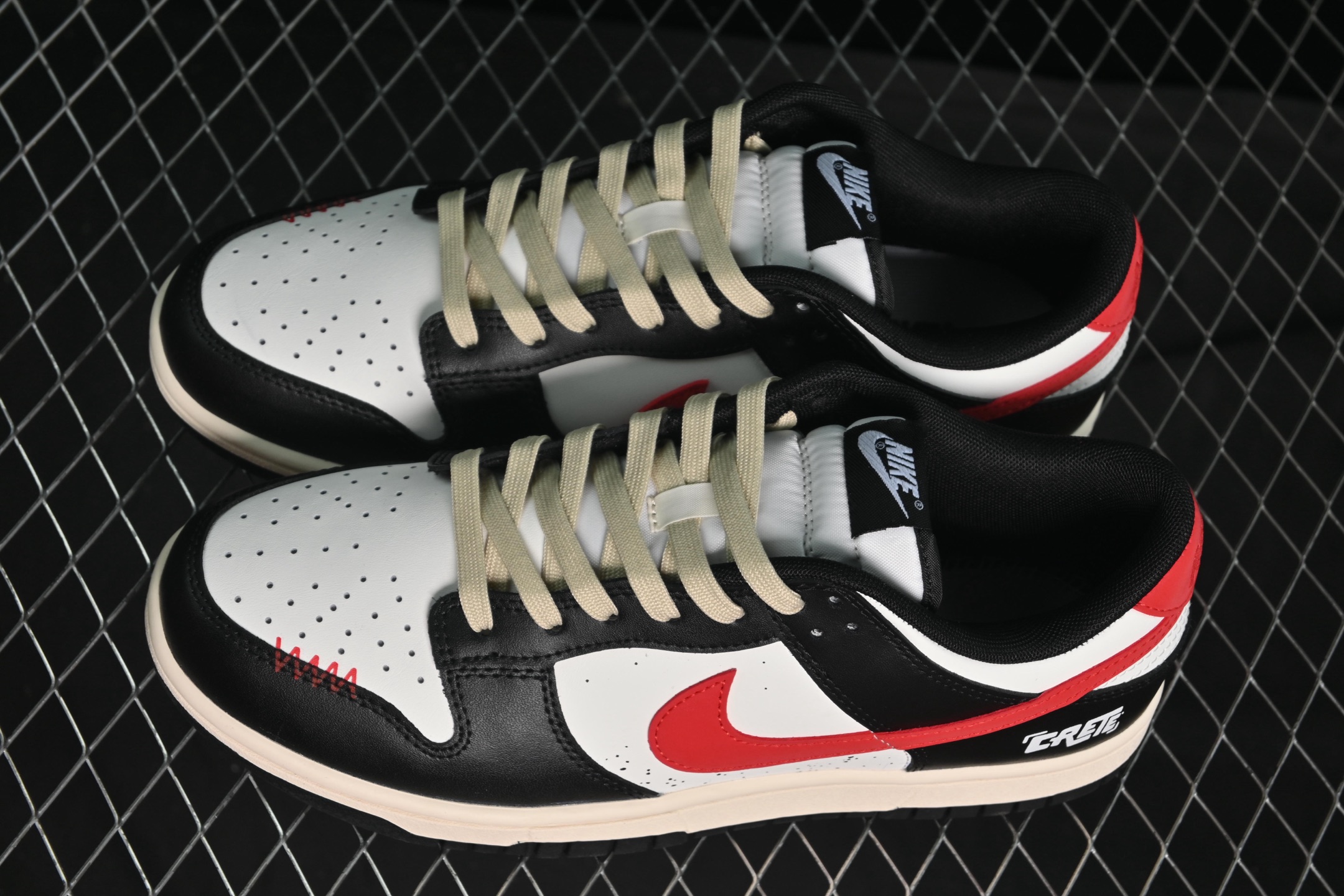 💰260公司级💰360纯原
Nike SB Dunk Low 克里特岛 低帮休闲板鞋 DD1391-100
#超高清洁度 皮料切割干净无任何毛边 细节完美
尺码：40 40.5 41 42 42.5 43 44 44.5 45 46 9.E5