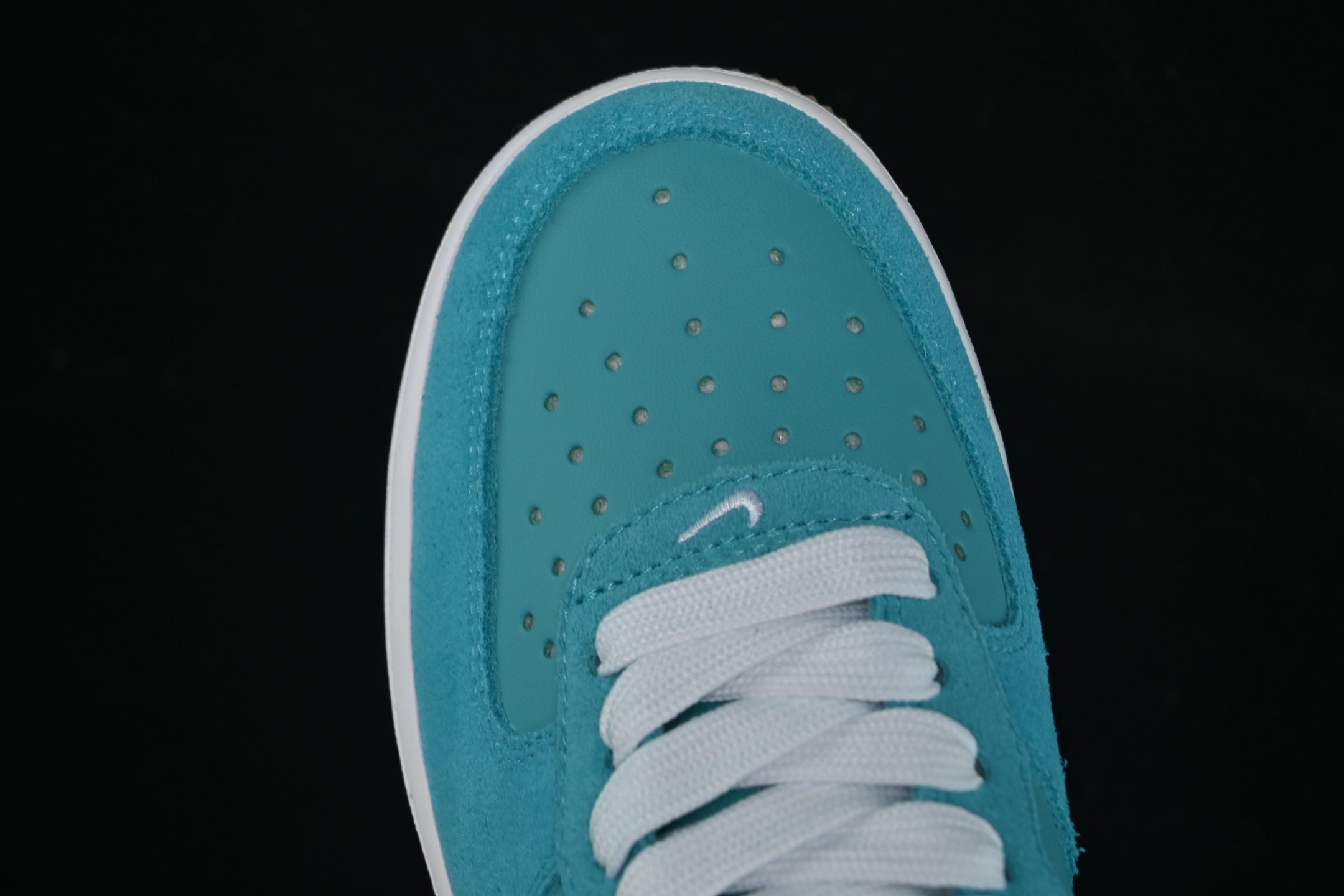 💰240纯原
Nike Air Force 1'07 Low 空军一号低帮休闲板鞋 IB6388-301
#原楦头原纸板 原装鞋盒 内置全掌气垫 原厂鞋底
尺码:36 36.5 37.5 38 38.5 39 40 40.5 41 42 42.5 43 44 44.5 45 K.D4