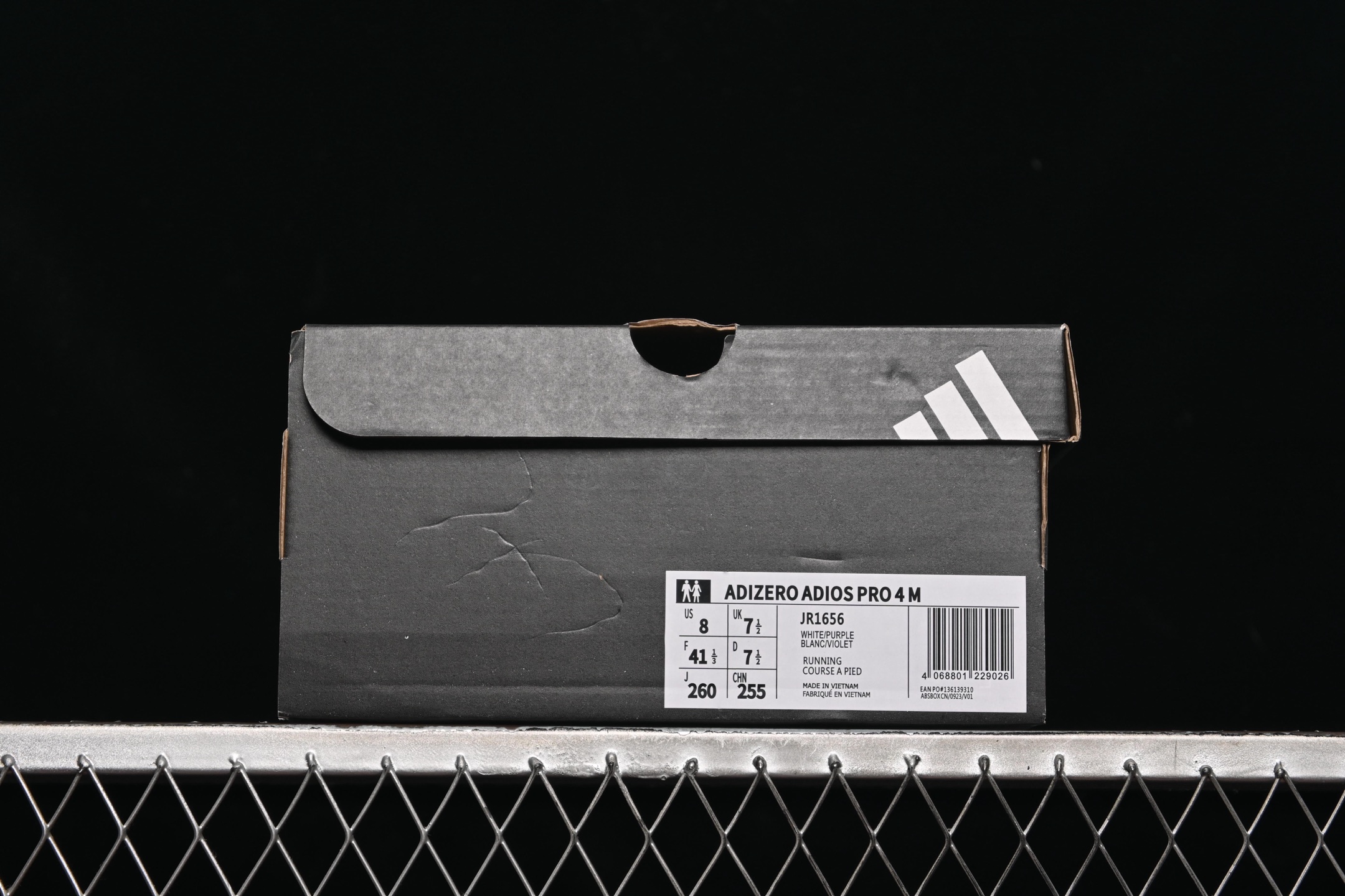 💰240纯原
Adidas Adizero Adios 4 M JR1656 阿迪透气轻盈低帮跑步鞋
尺码：36 36.5 37 38 38.5 39 40 40.5 41 42 42.5 43 44 44.5 45 46 7+C3