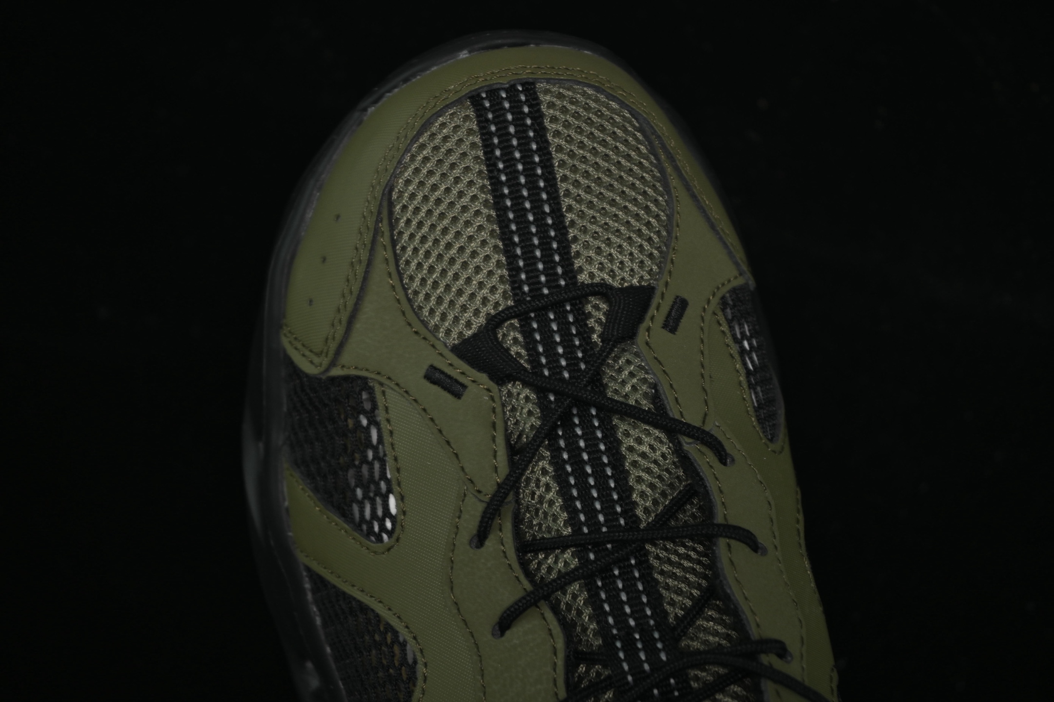 💰180纯原
New Balance 新百伦夏季透气低帮生活休闲鞋 SD2401KH
尺码：225（35-36）235（36.5-37.5）245（38-38.5）255（39-40）N.C3