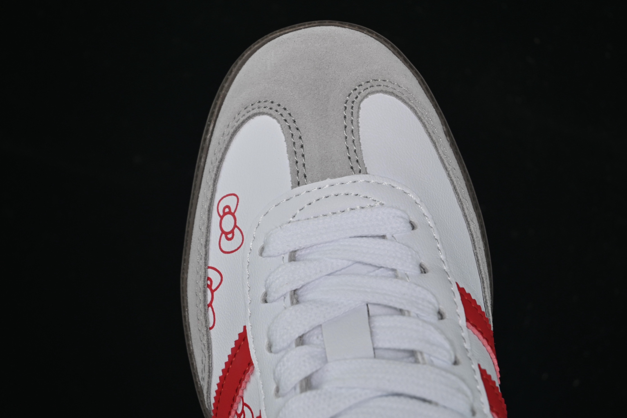 💰180纯原
Adidas Samba OG B75806 (KT) 阿迪三叶草休闲板鞋
尺码：35 36 36.5 37 38 38.5 39 40 40.5 41 42 42.5 43 44 44.5 45 N.C3