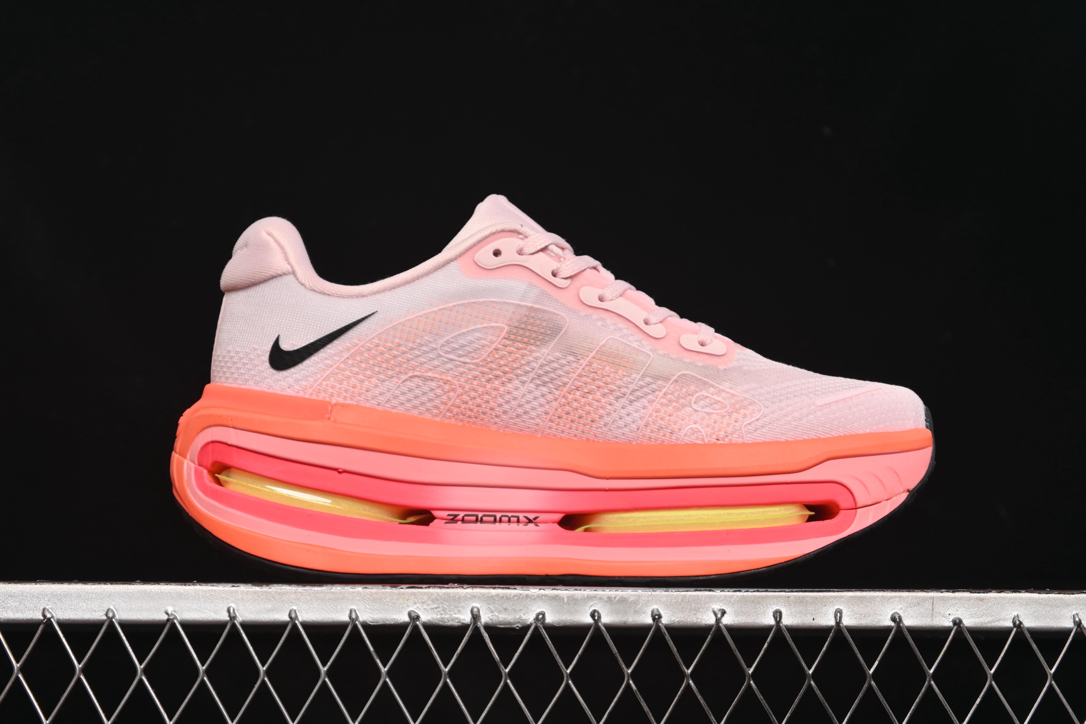 💰280纯原
 Nike Air Zoom Vomero Premium 耐克网面厚底气垫跑鞋 HQ2050-442
尺码：36 36.5 37.5 38 38.5 39 40 40.5 41 42 42.5 43 44 44.5 45 C.D4