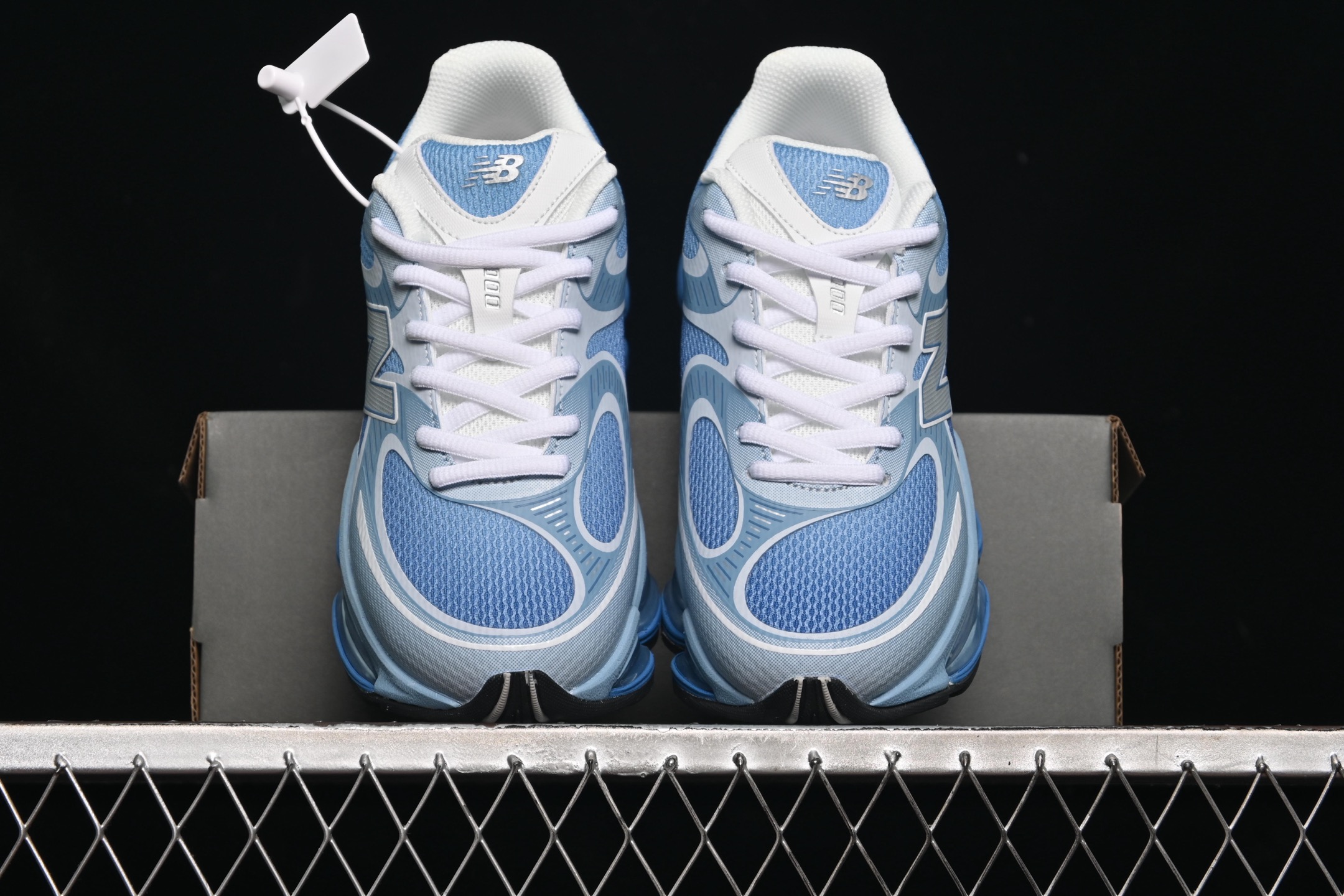  纯原 New Balance 2000系列复古老爹风休闲运动慢跑鞋 U2000。BB
尺码：36 3